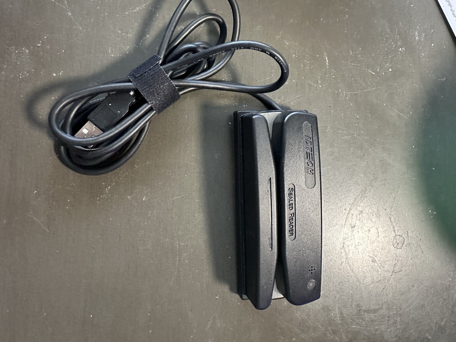 ID TECH WCR3237-700US. Used Working ID SCANNER BAR CODE SCANNER
