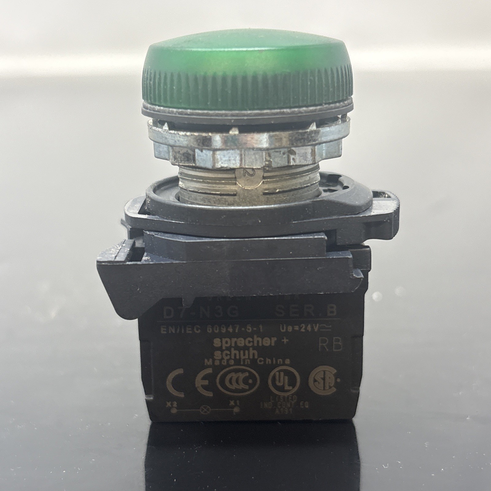 ELECTRICAL PUSHBUTTON SPRECHER SCHUH PILOT LIGHT GREEN D7MP3PN3X D7-N3G