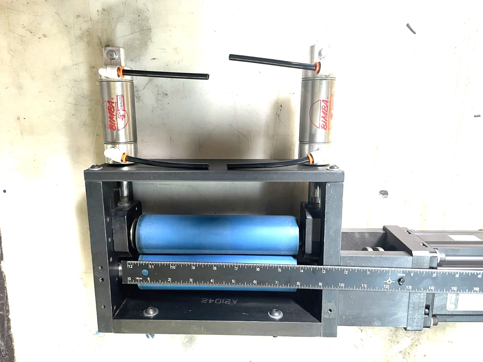 Allen-Bradley MPL-B430P-HJ22AA SER A Servo Motor with 8 inch nip roller