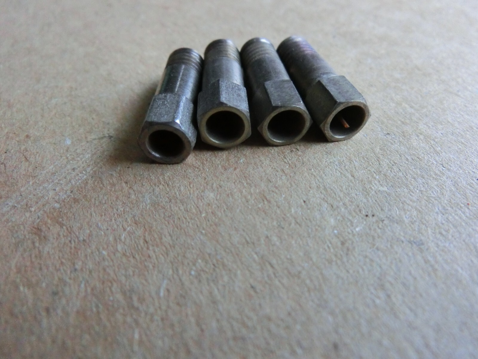 Agilent HP A Lot (4) of GC Capillary Column Nuts 5890 6850 6890 7820 7890