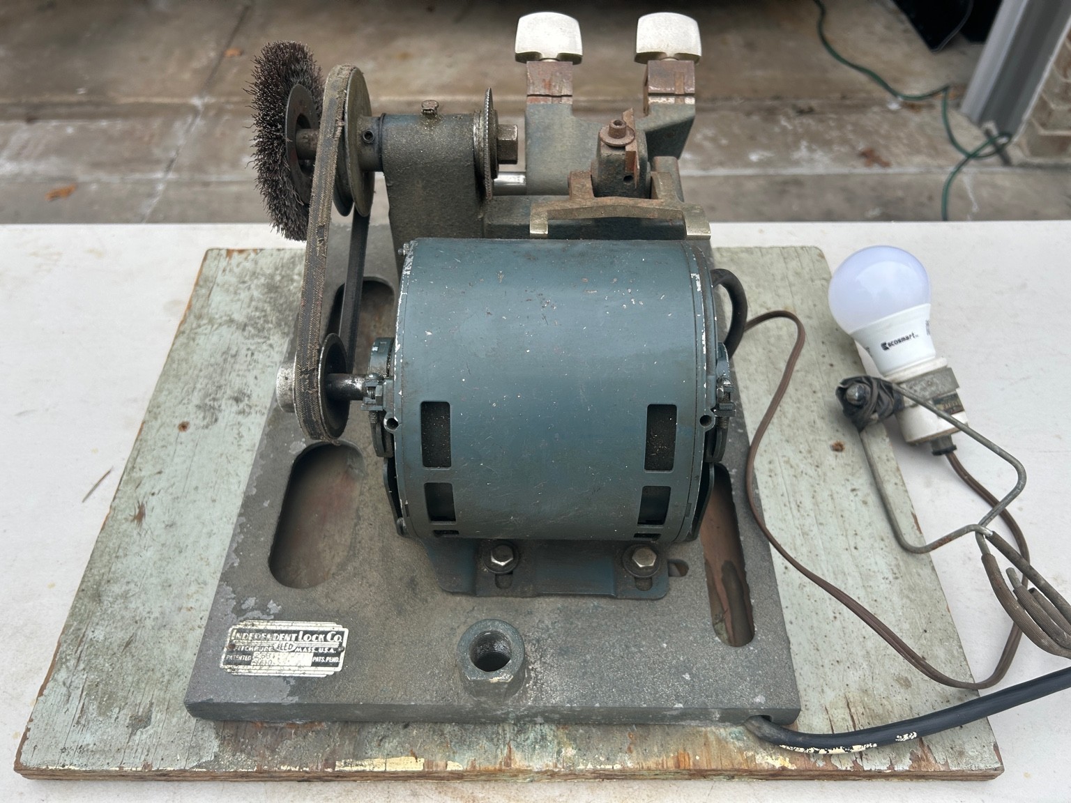 Vintage ILCO Industrial Bench Machine Electric Cast Iron Unit Tested