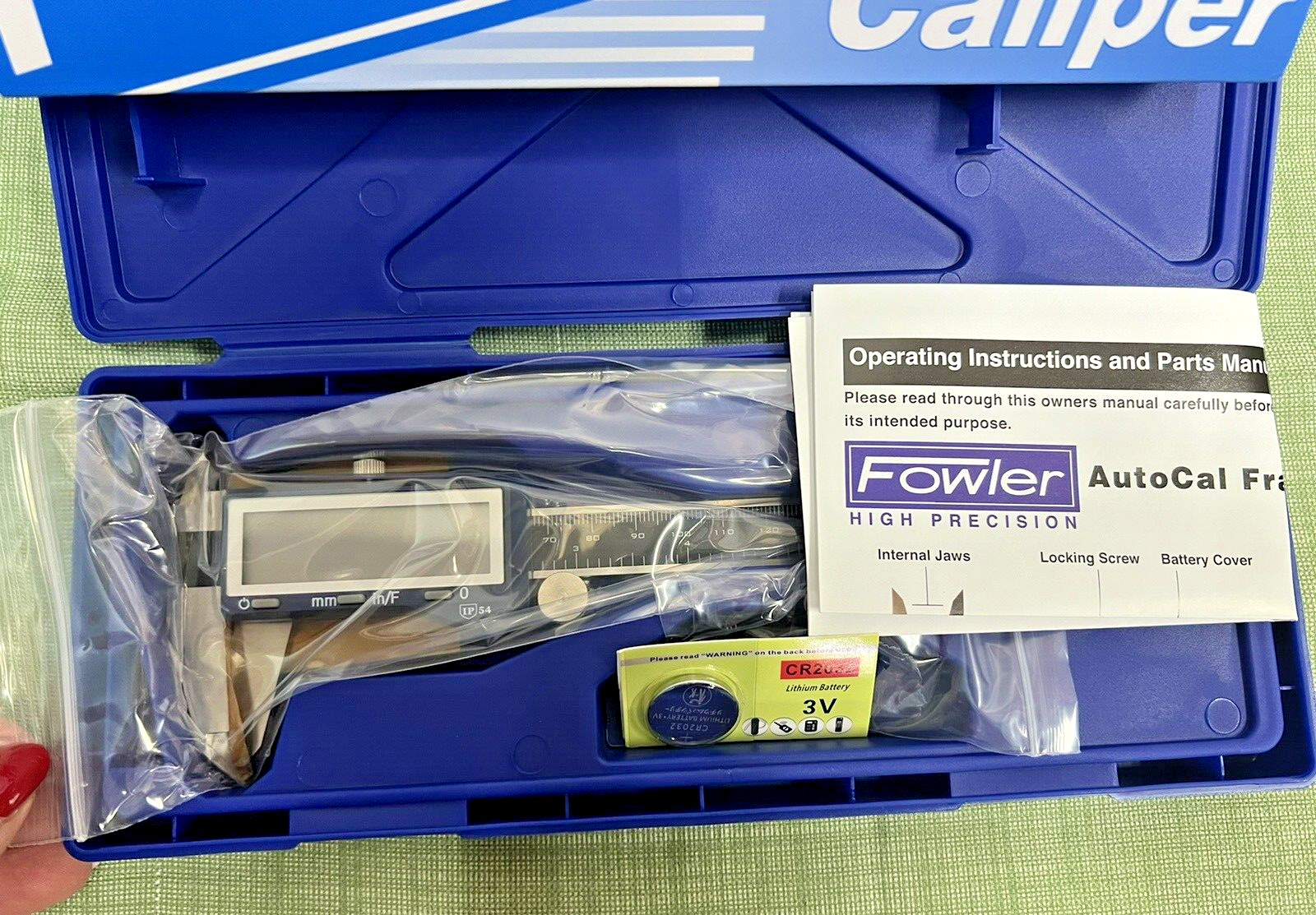 NEW Fowler 54-103-006-0 Electronic Caliper 0-6″/150mm Range, .0005″/0.01mm