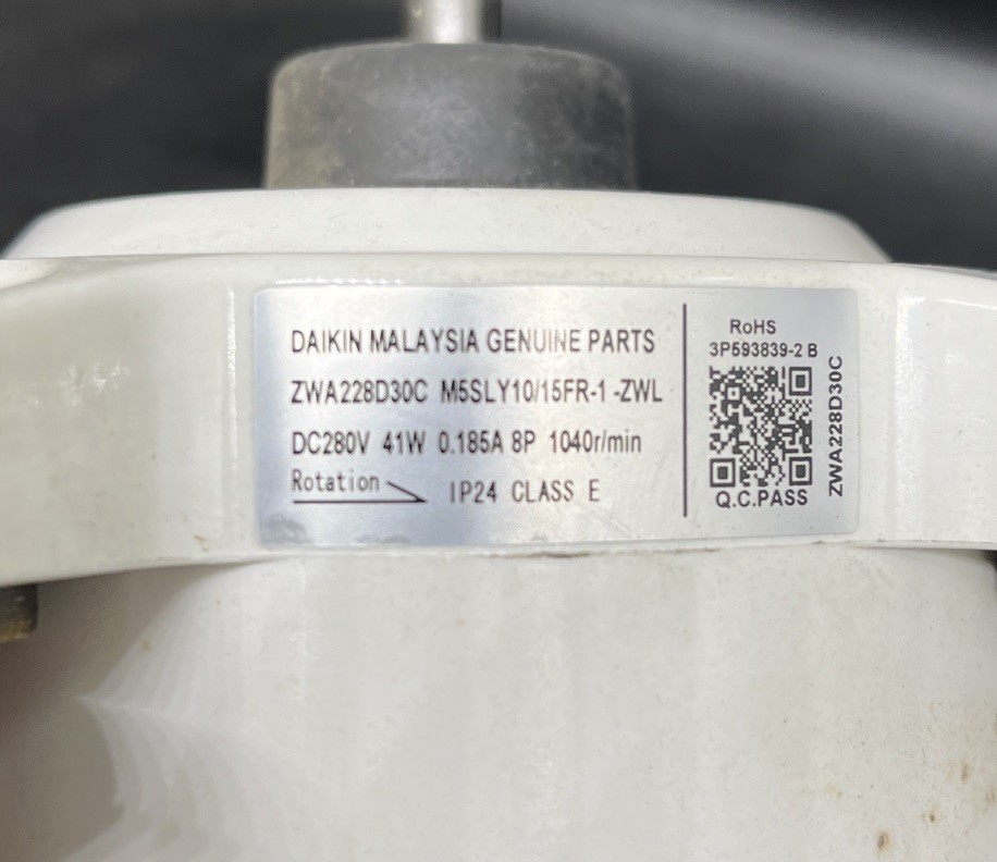 Daikin Malaysia Genuine Part Fan Motor From Mini split ZWA228D30C Used ￼