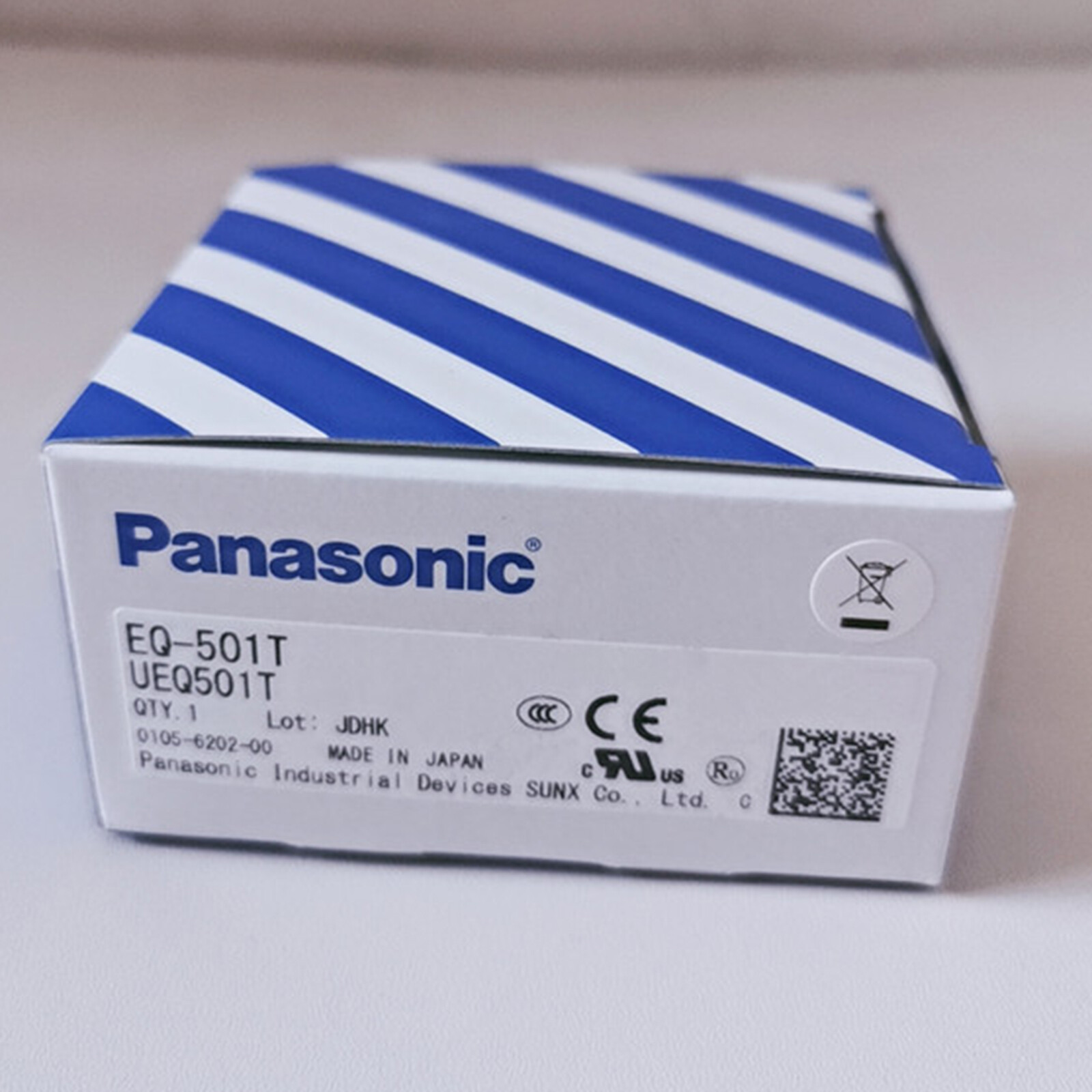 Panasonic EQ-501T Photoelectric Sensor 1PC New EQ501T #US