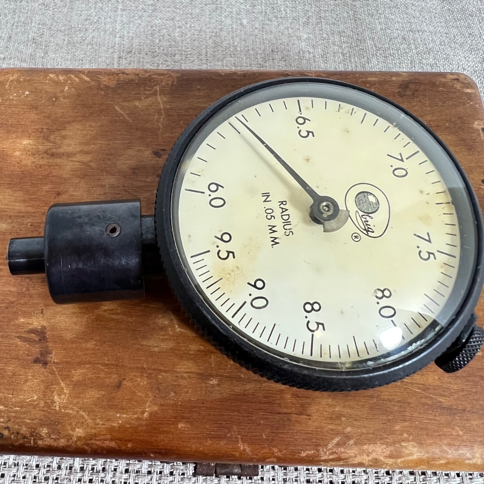 Obrig Radius Dial Gauge Indicator 0.05mm (0.001″) Wood Case Made in USA Vintage
