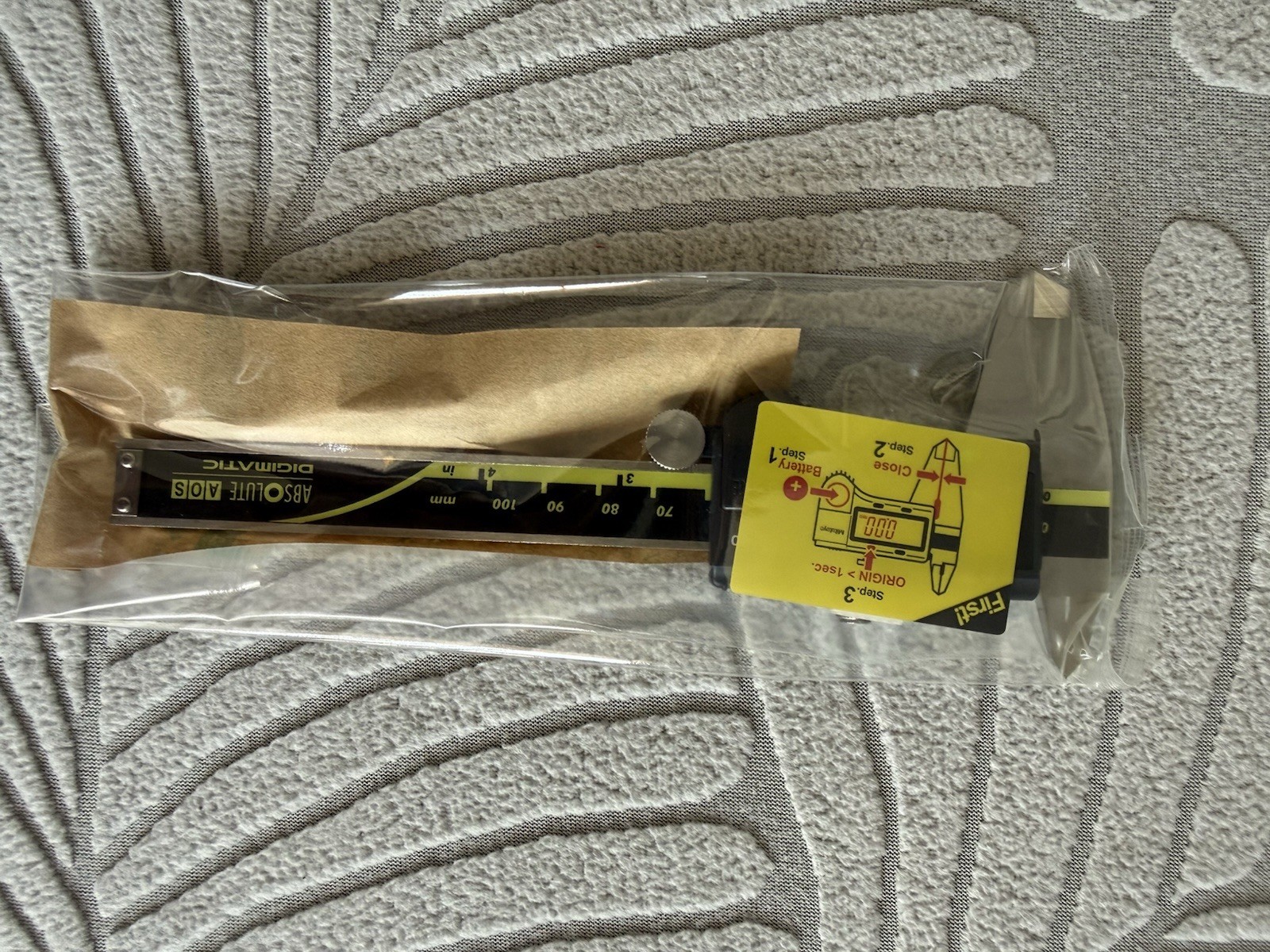 Mitutoyo 500-195-30 ABSOLUTE AOS Digimatic Digital Caliper 0-4” / 0-100mm NEW