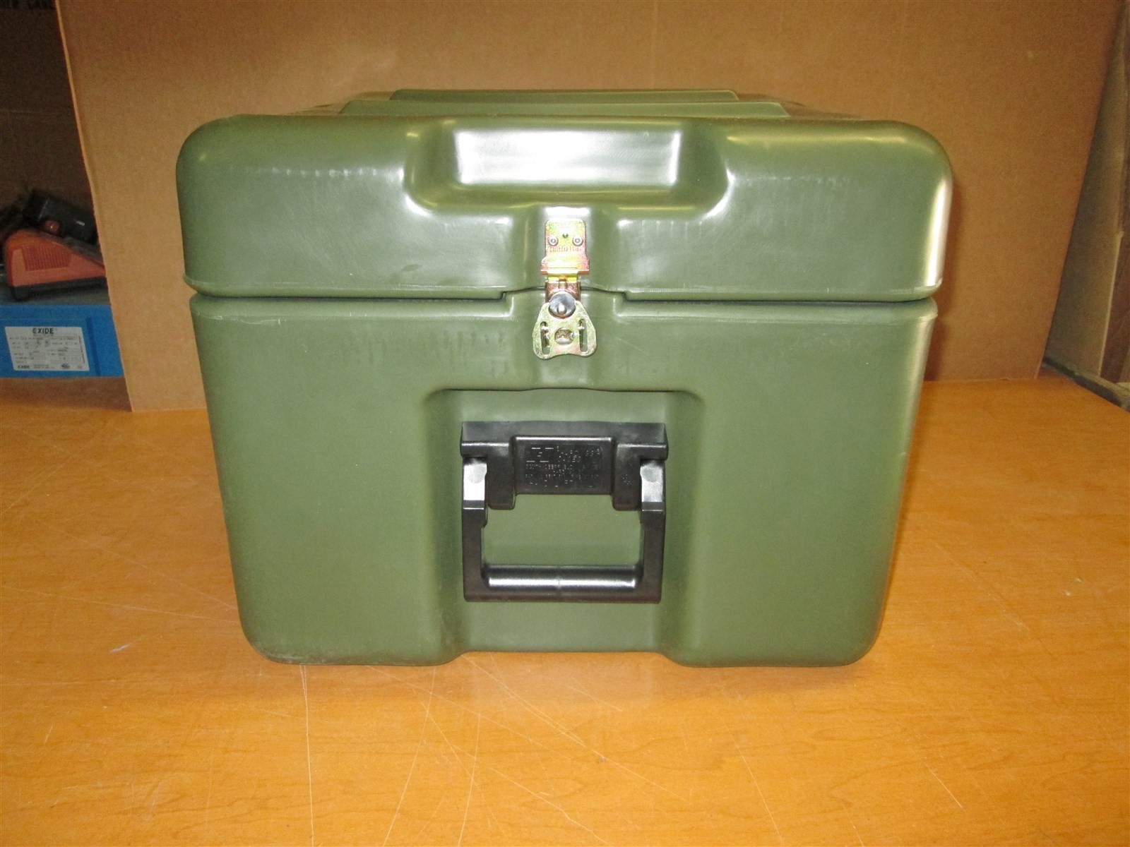 Hardigg Pelican Hard Case AL1616-1004 Single Lid 19x19x16 Hinged Extreme Duty