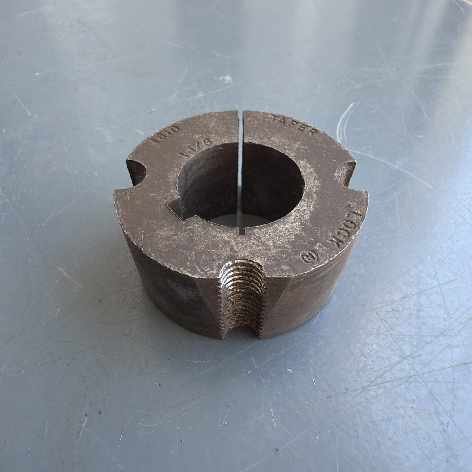 Unbranded 1610 1-1/8 Taper-Lock Bushing, 1 1/8″ Bore, W/ Keyway – USED