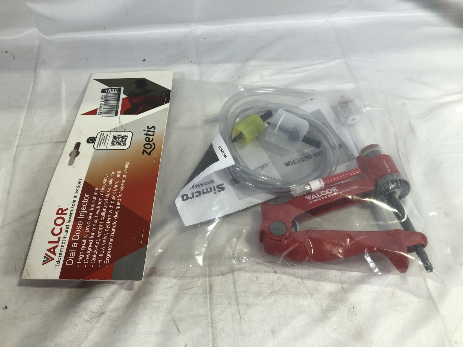 VALCOR Dial a Dose Injector Zoetis Livestock Drenching Syringe w/Tubing & Needle
