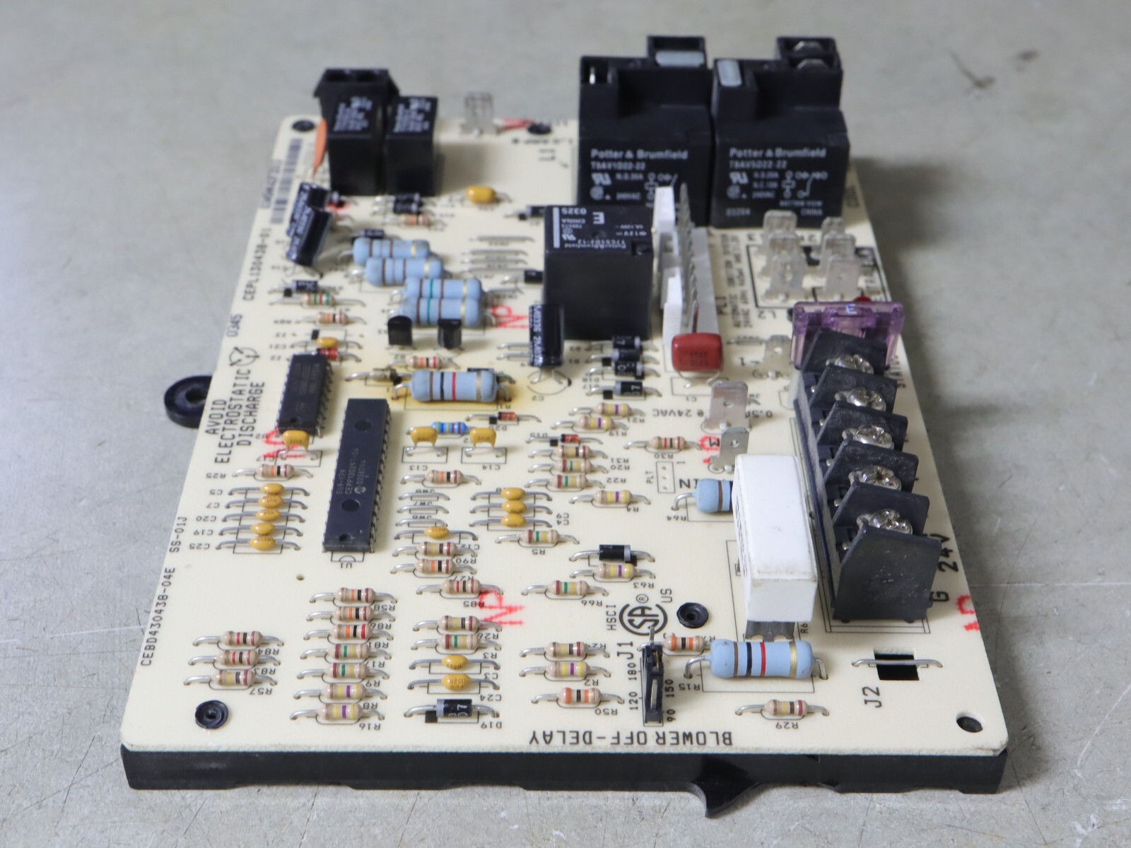 Carrier Bryant Payne CEPL130438-01 Control Circuit Board HK42FZ013