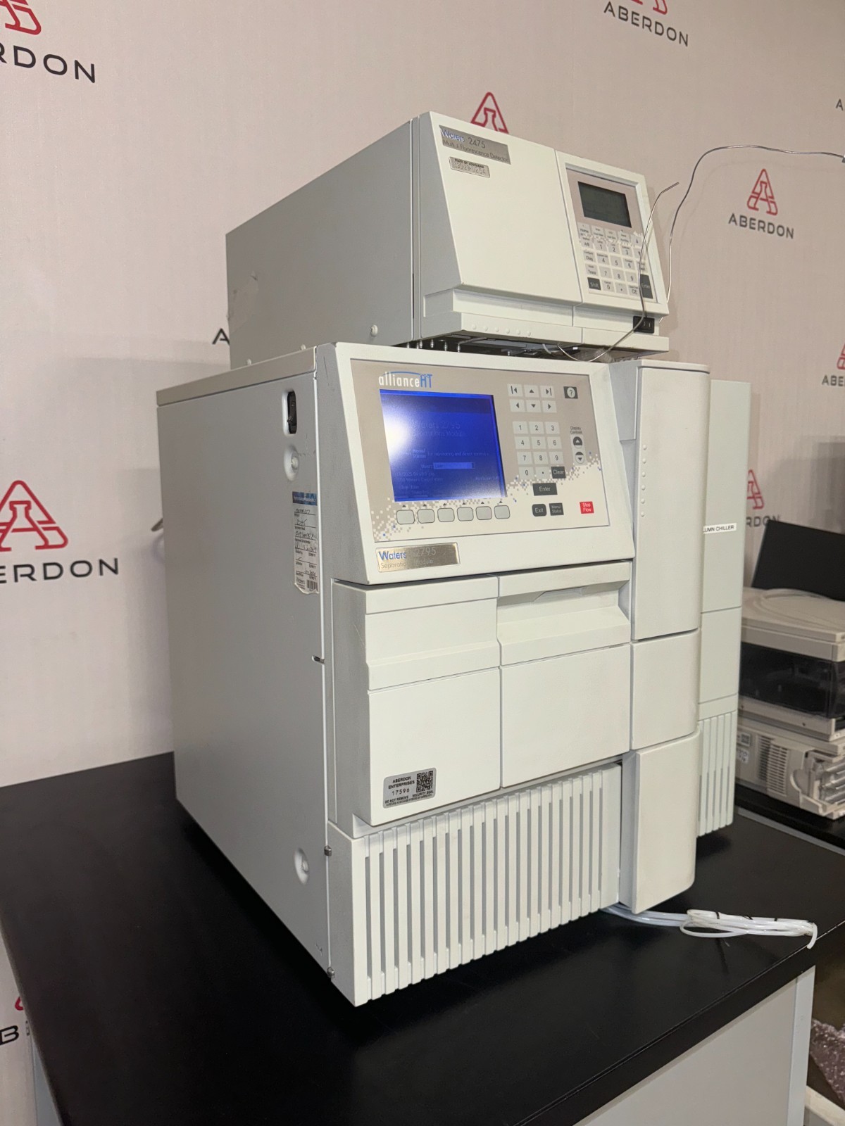 Waters e2795 SHC Separations Module 2475 Detector HPLC System #17596