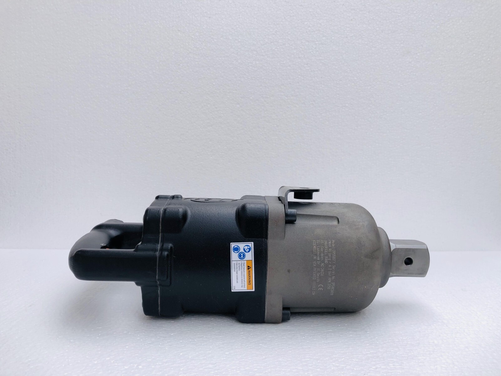 Ingersoll Rand 3955B2TI Titanium Pneumatic Air Heavy Duty Impact Wrench 1-1/2″