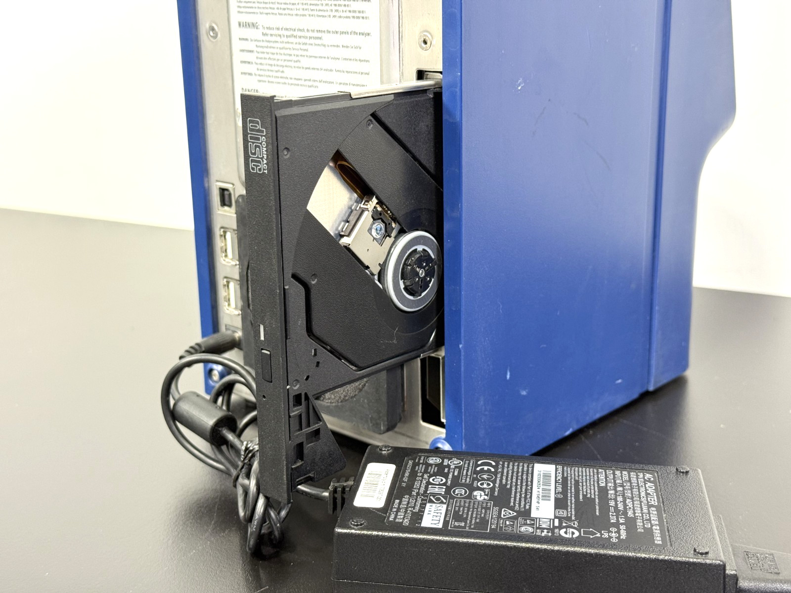 ABAXIS ZOETIS VETSCAN VS2 VETERINARY CHEMISTRY BLOOD ANALYZER