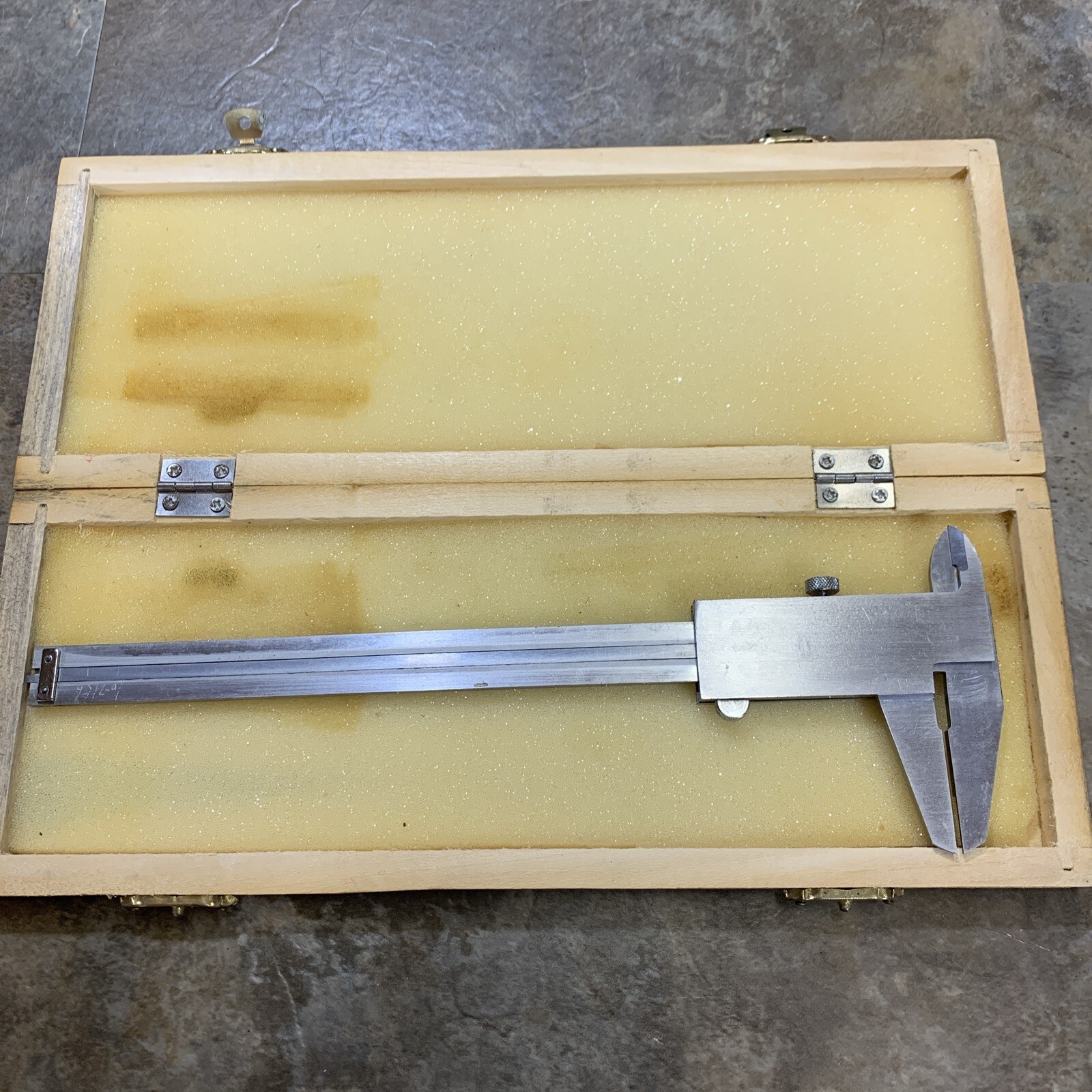 Vernier Calipers 6” X 1/1000 in 150 X 0.05mm With Wood Case