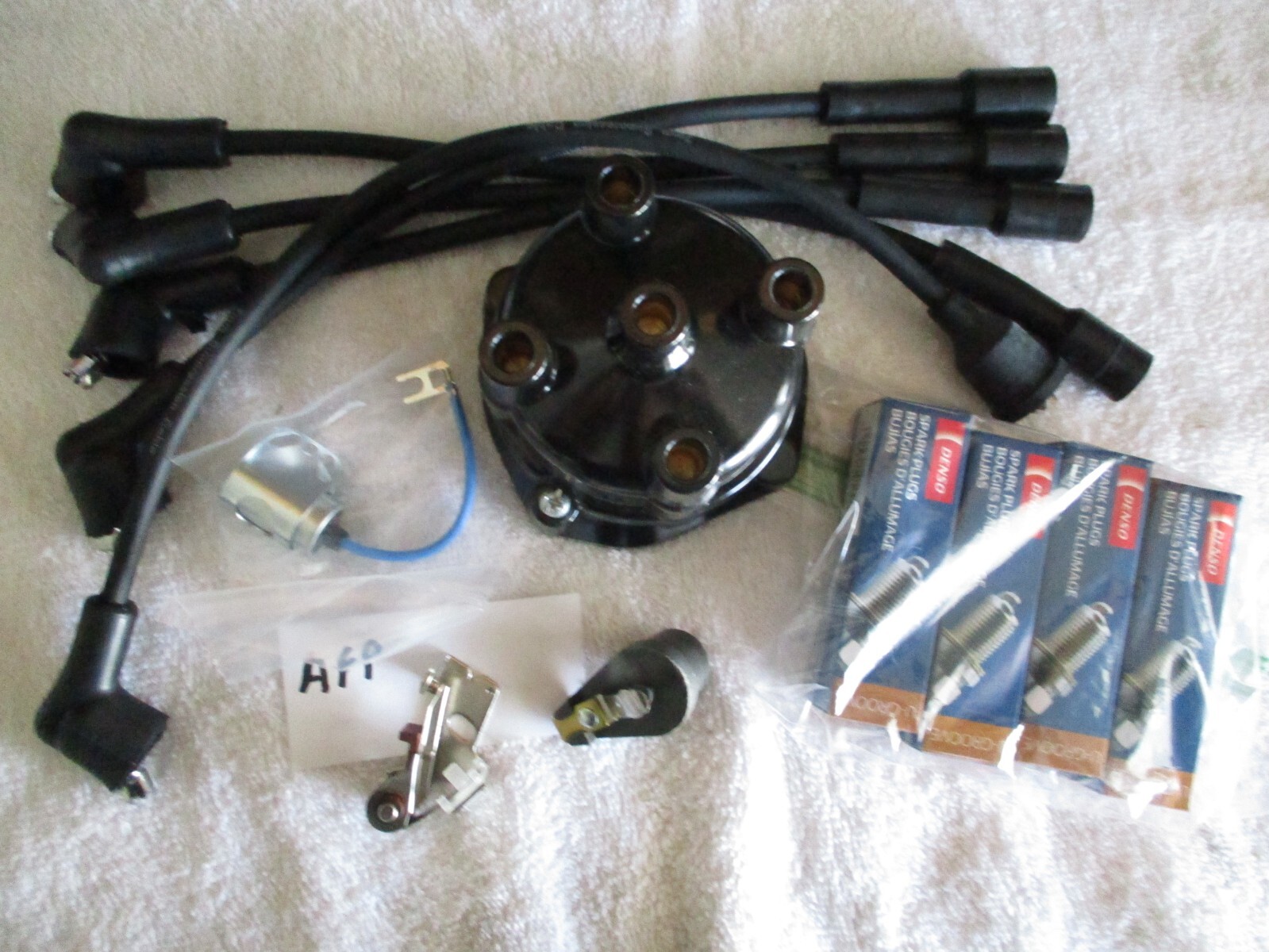 CLARK Y112 F162 F163 IGN TUNE Using a 2 screw SCREWDOWN CAP KIT w/SPARK PLUGS