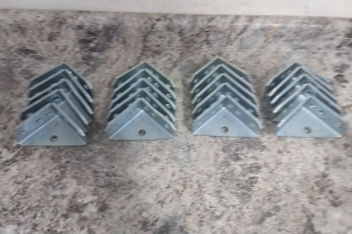 Atkore P2484 EG 20 Pk 1-5/8 x 4 x 4 In 90 Degree Gusseted Fitting