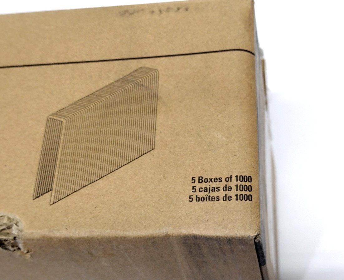 Bostitch BCS1516-1M 15-1/2 GA Flooring Staples 2″ X 1/2″ 5000 QTY New Free Ship