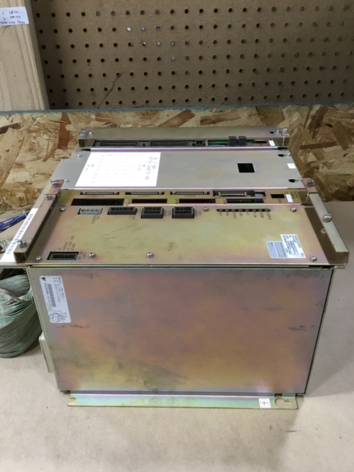 Yaskawa JZNC-NRK01-1 Servo Unit SGDR-AXA01A / CPS-420F / JZNC-NIF01-1 #74B11PR3