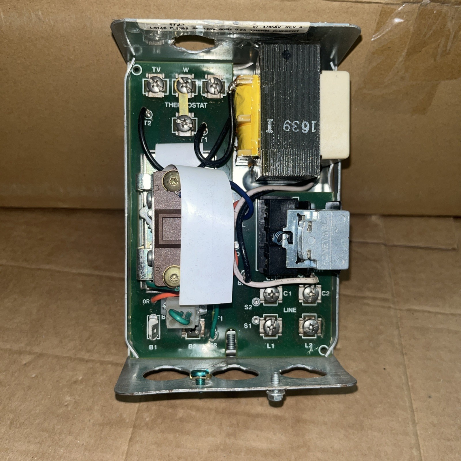 Honeywell L8148E1265 Aquastat Relay Boiler Control
