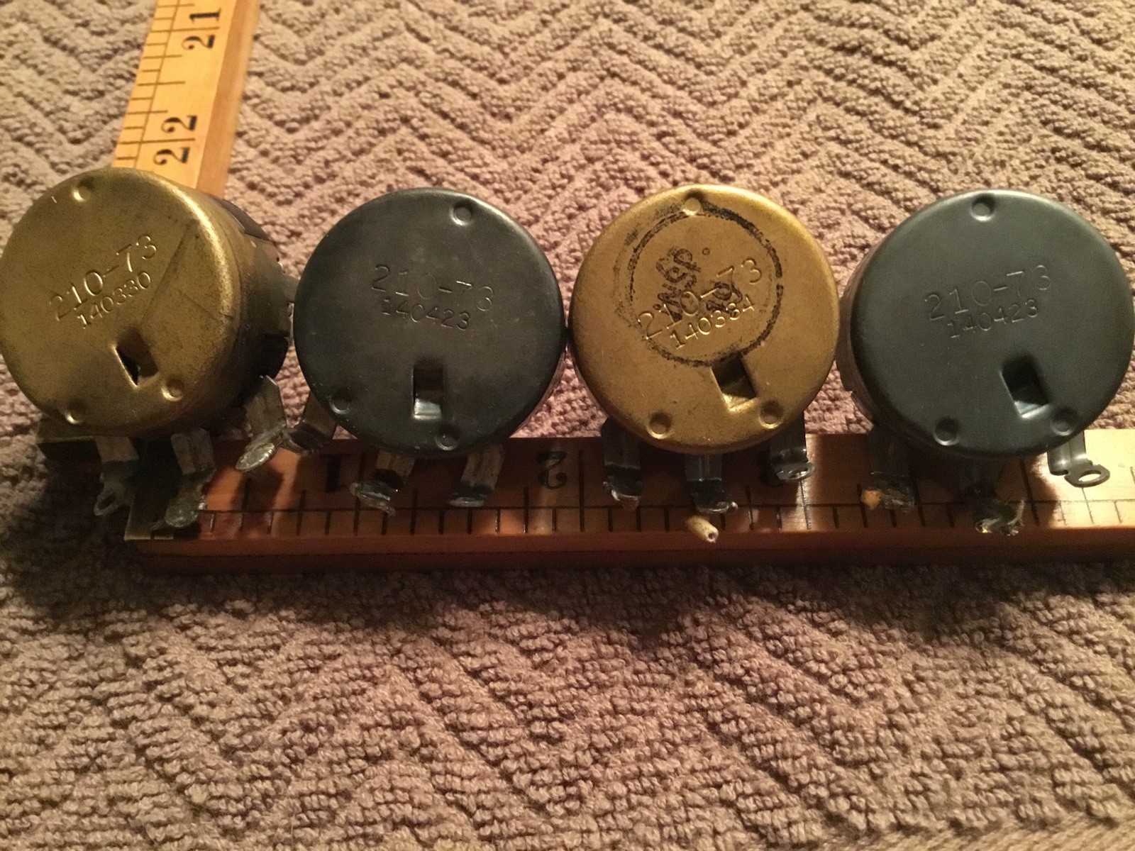 TWO Vintage Clarostat 210-73 500 OHM Potentiometer 1950’s Date 140334, 423, 330