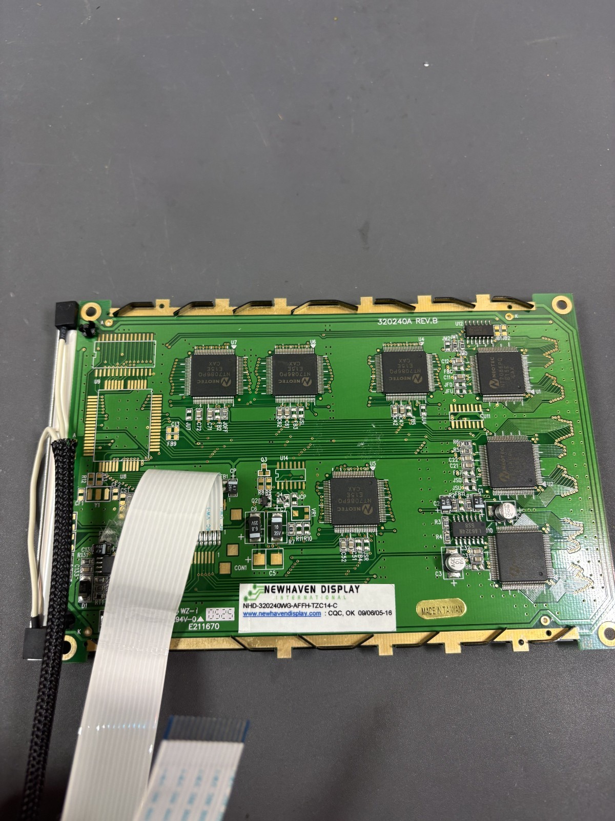 Newhaven NHD-320240WG-AFFH-TZC14-C Graphic LCD Display 320×240 Module w/ FFC Cab