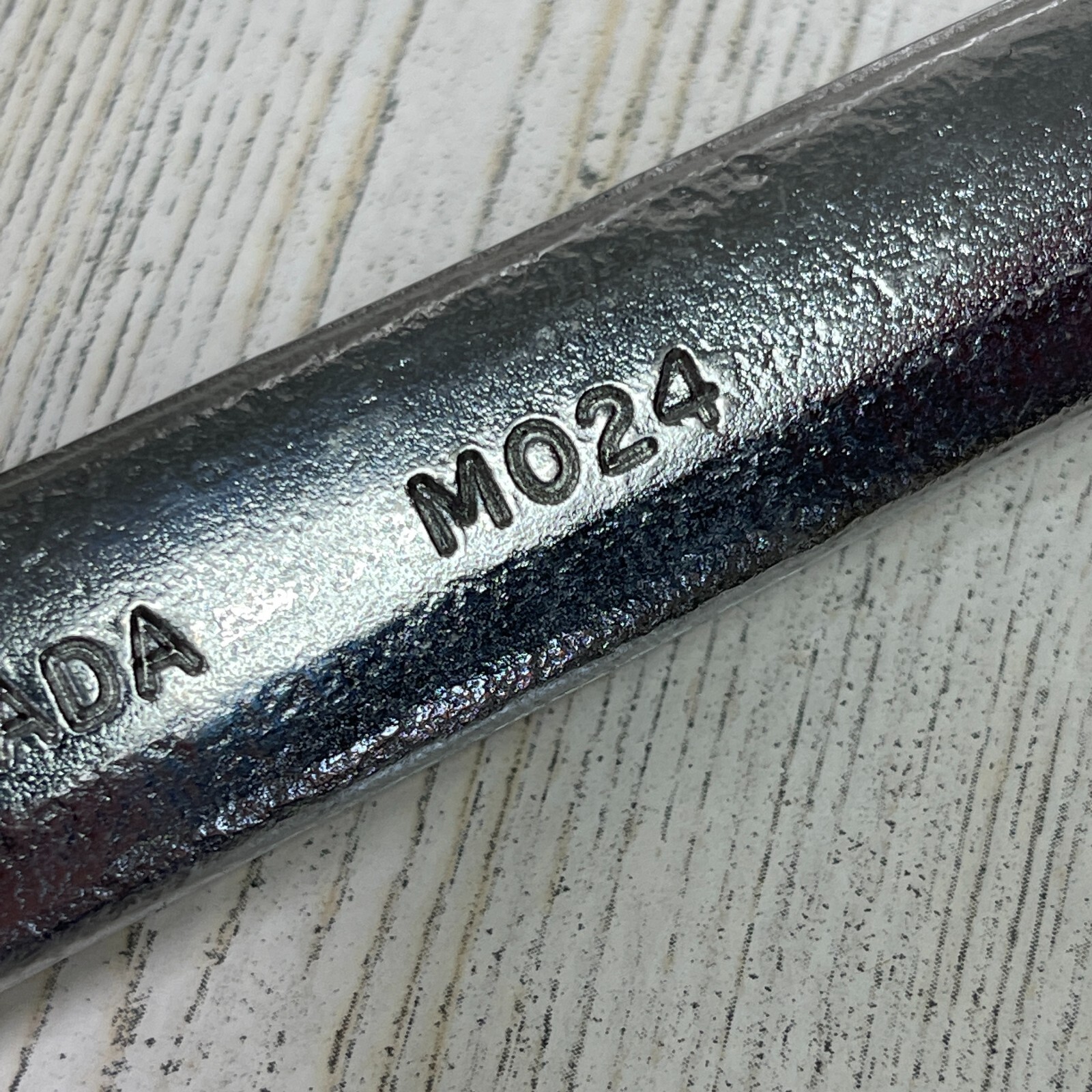 Gray Canada 24MM Metric Combination Open and 12 Pt Box End Wrench M024