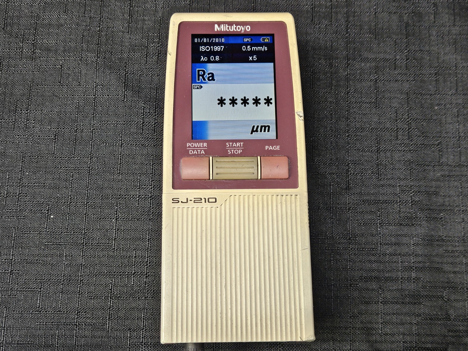 Mitutoyo Portable Surface Roughness Tester SJ-210