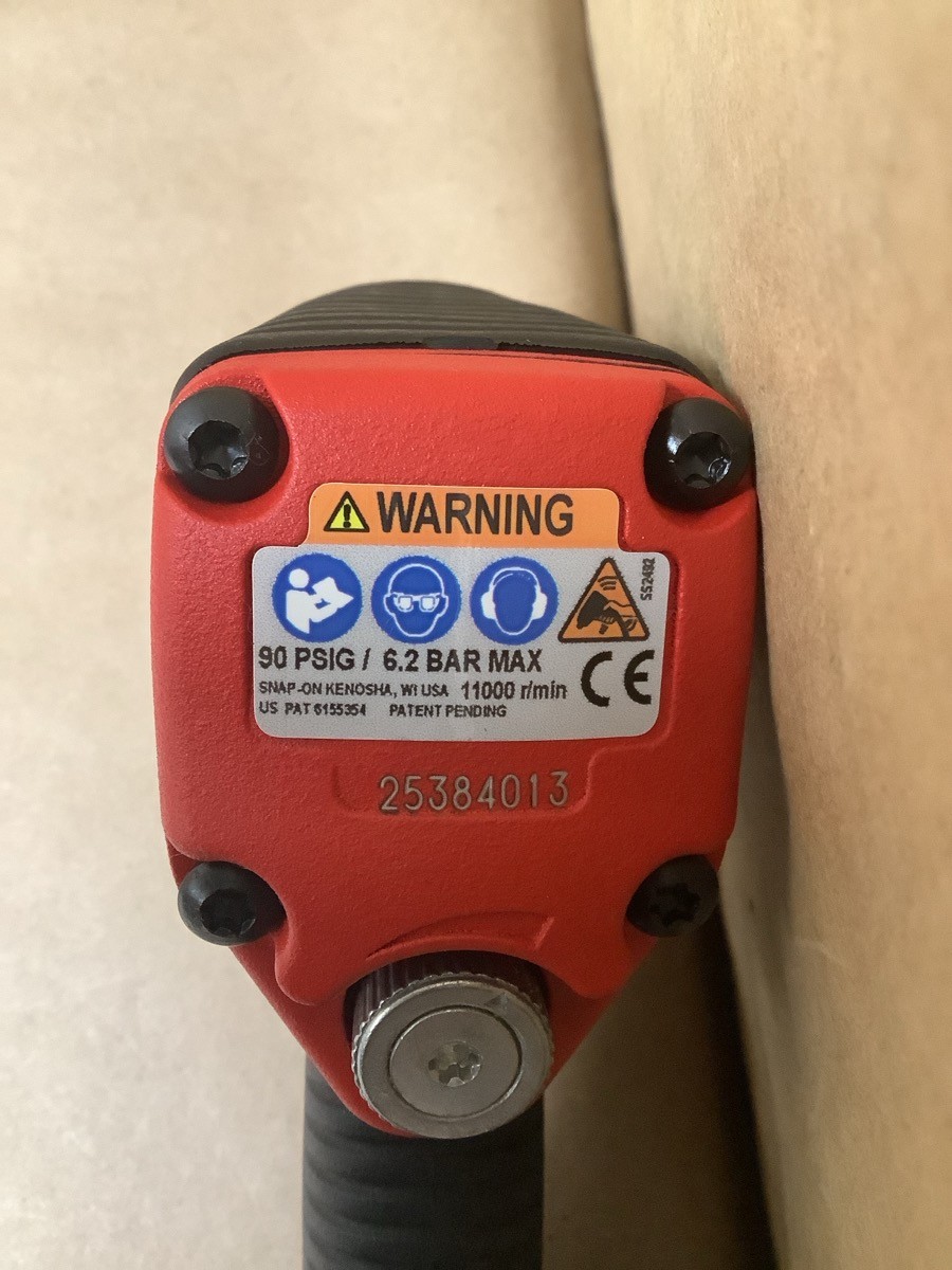 SNAP-ON MG325 3/8″ DRIVE AIR IMPACT WRENCH IN BOX (B42010713)