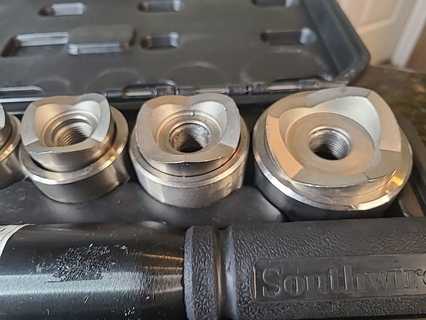 Southwire MP360SDPRO Max Punch 360 Lightweight Stainless Steel – 1/2″ – 2″