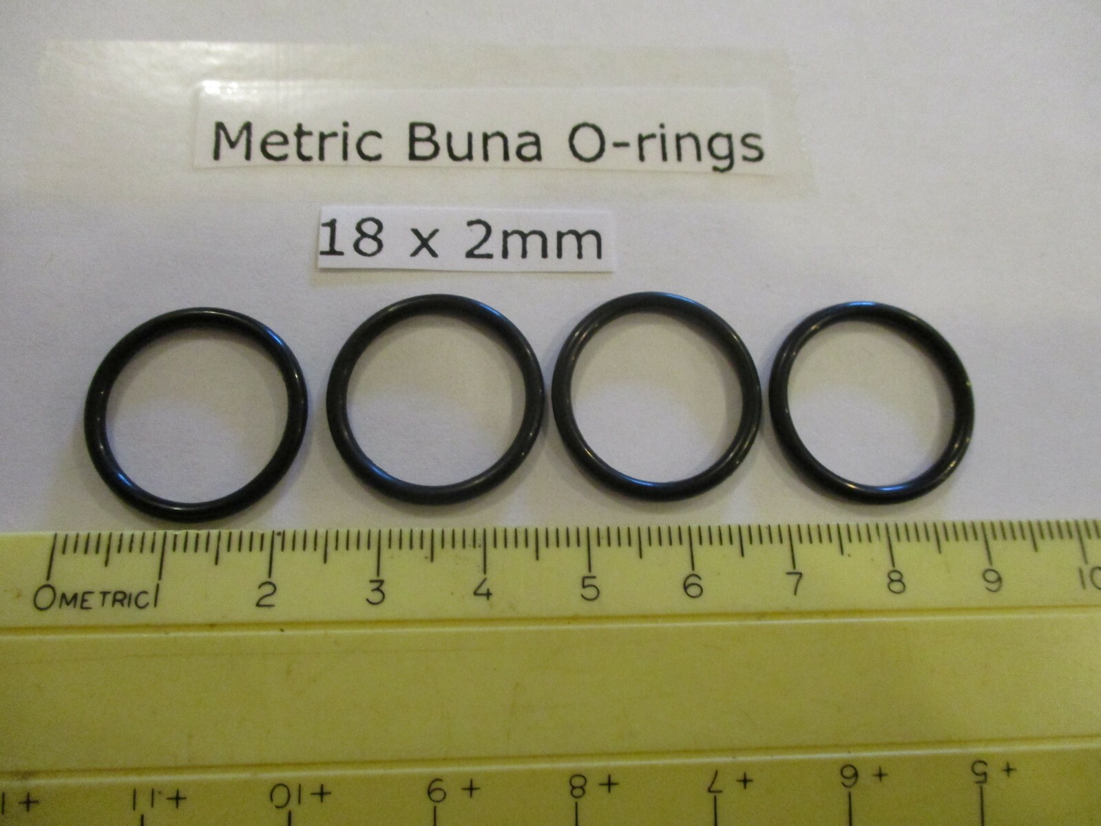 18mm ID x 22mm OD x 2mm thick O-ring. Buna-70. Quan 4.