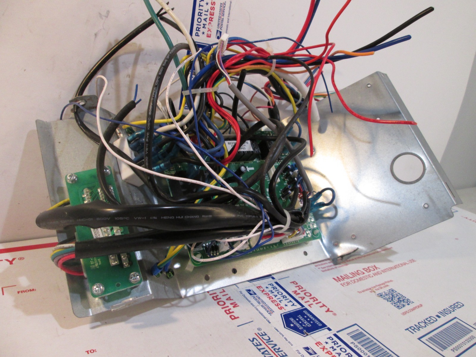 ISLANDAIRE 803300301015 Main Control Circuit Board PTAC-MB-C-F1 used P20/PP03