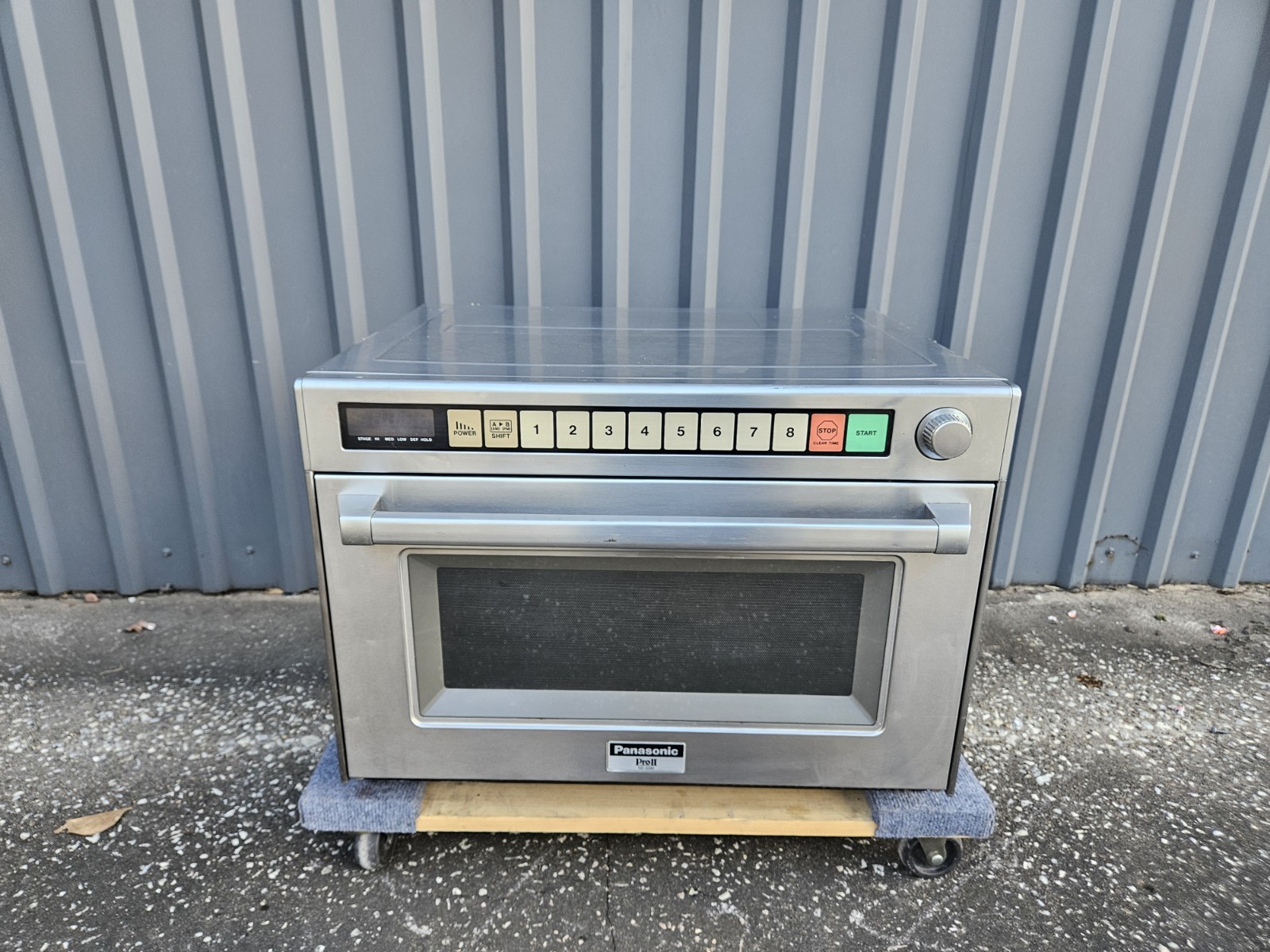 Panasonic Pro 2 Sonic Steamer Microwave | NE-3280 3200 Watt 208/240 1 Phase