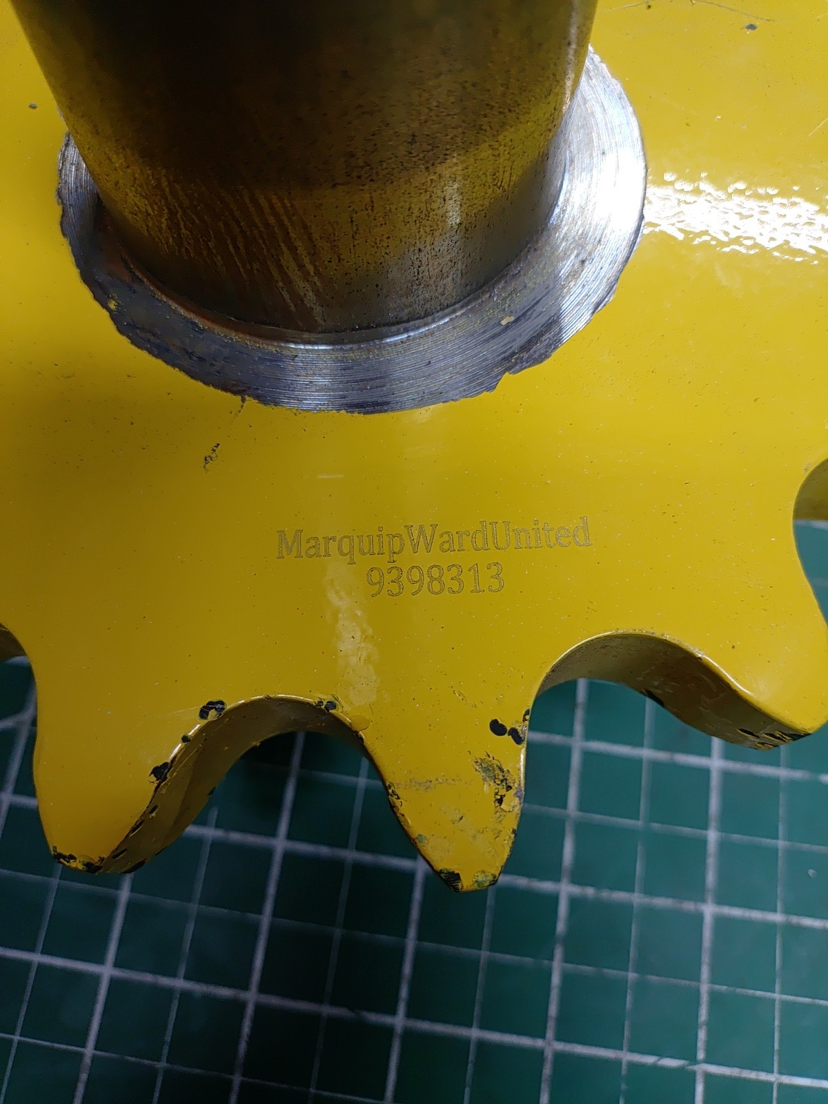 Marquip Ward United 9398313 Shaft Assembly Sprocket