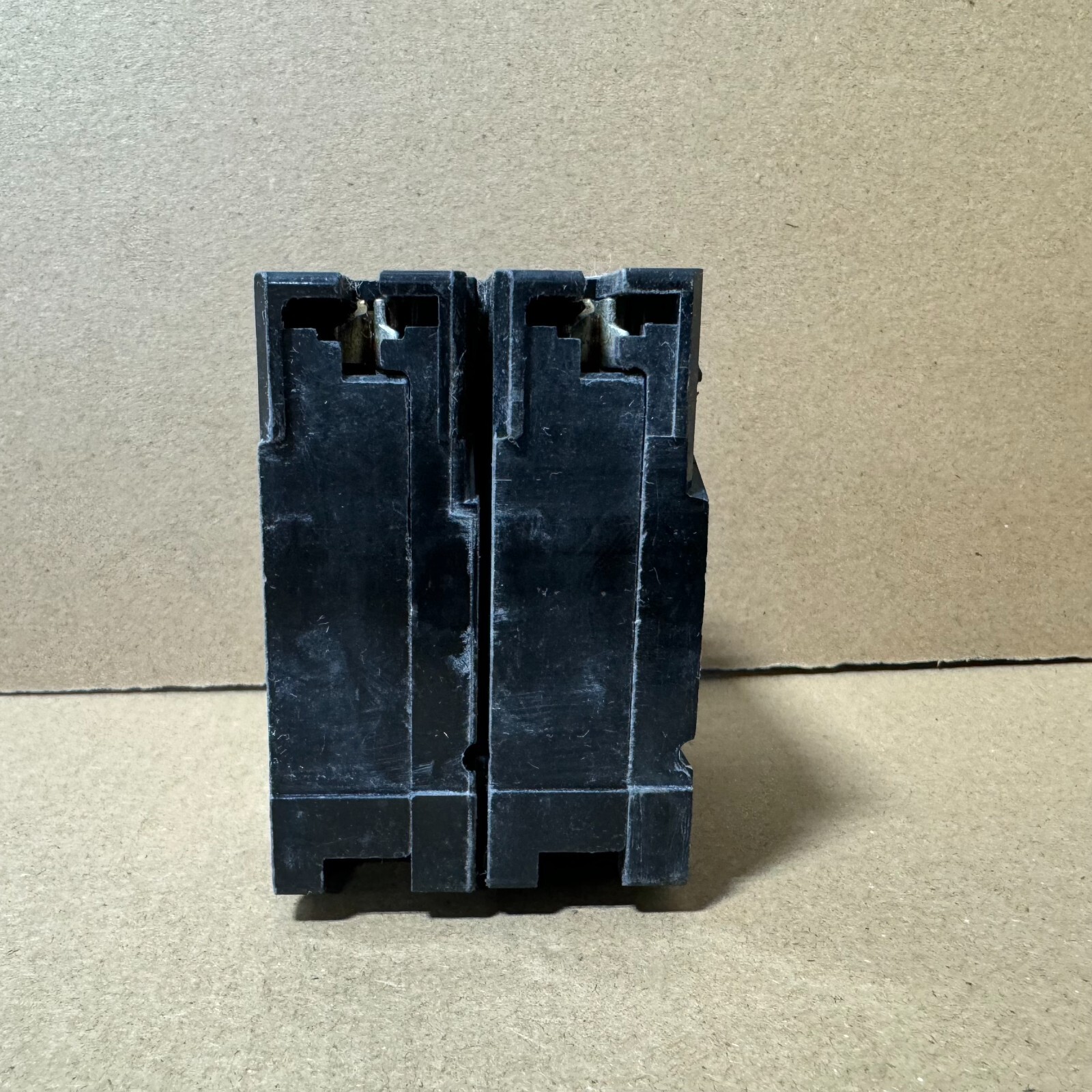 NEW EATON BRHX2100 2 POLE 22,000 AT 120/240V~ CIRCUIT BREAKER BRH2100 BR2100