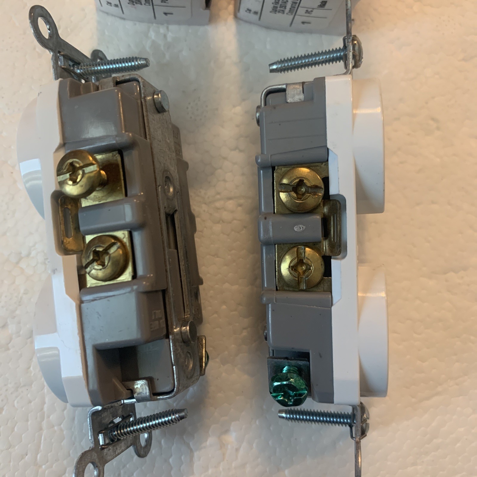 Lot Of 2 Legrand 5850-W Duplex Receptacle 20A 250V WHITE Commercial Grade Mexico