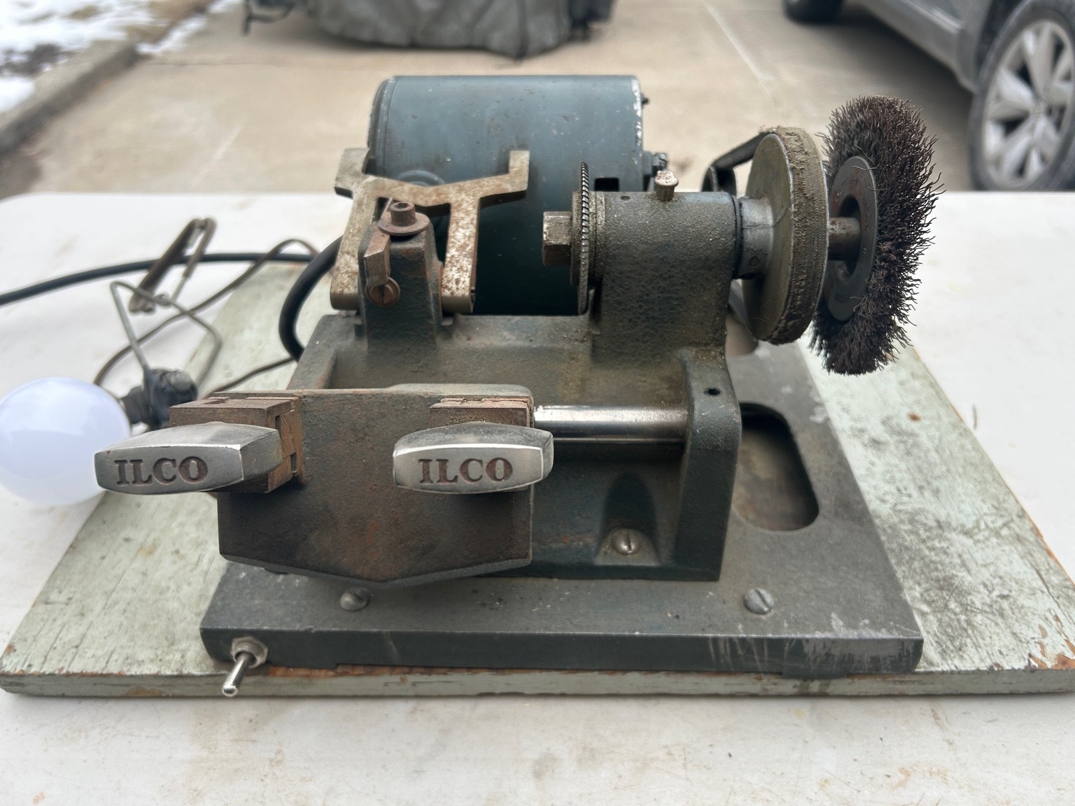 Vintage ILCO Industrial Bench Machine Electric Cast Iron Unit Tested