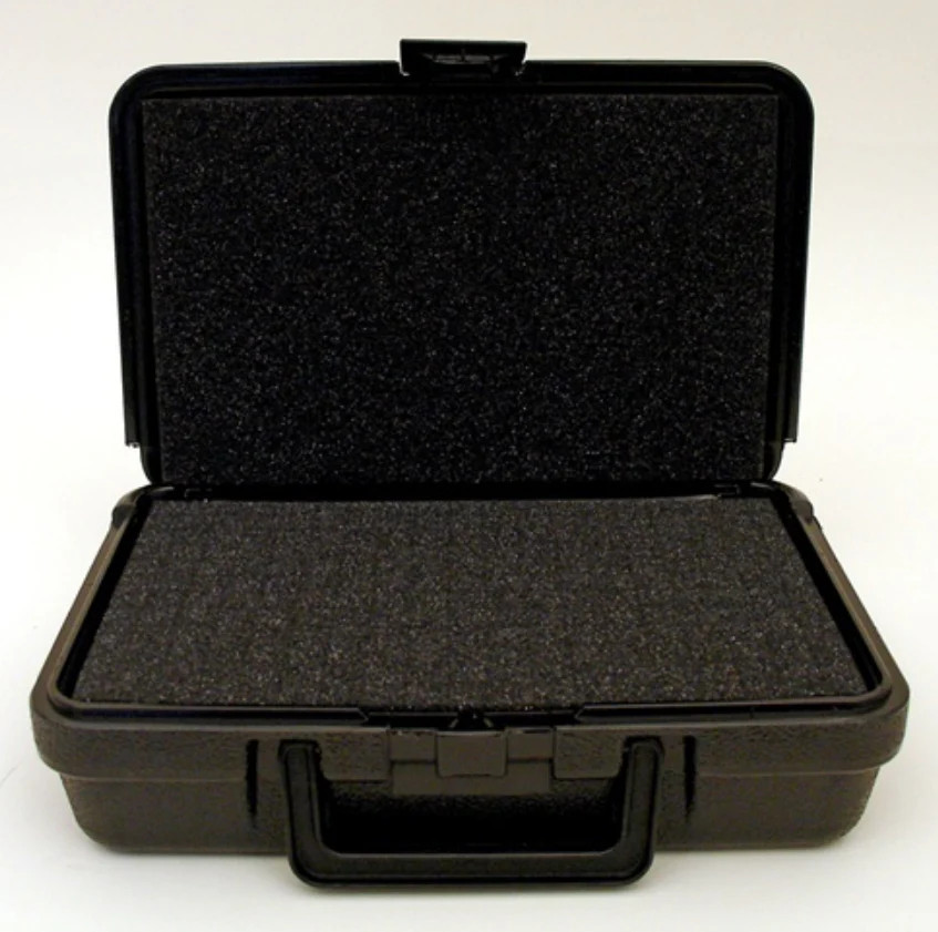 207 – PLATT LUGGAGE – BLOW MOLDED CASE – Exterior Dimensions (L x W x D): 10 1/2