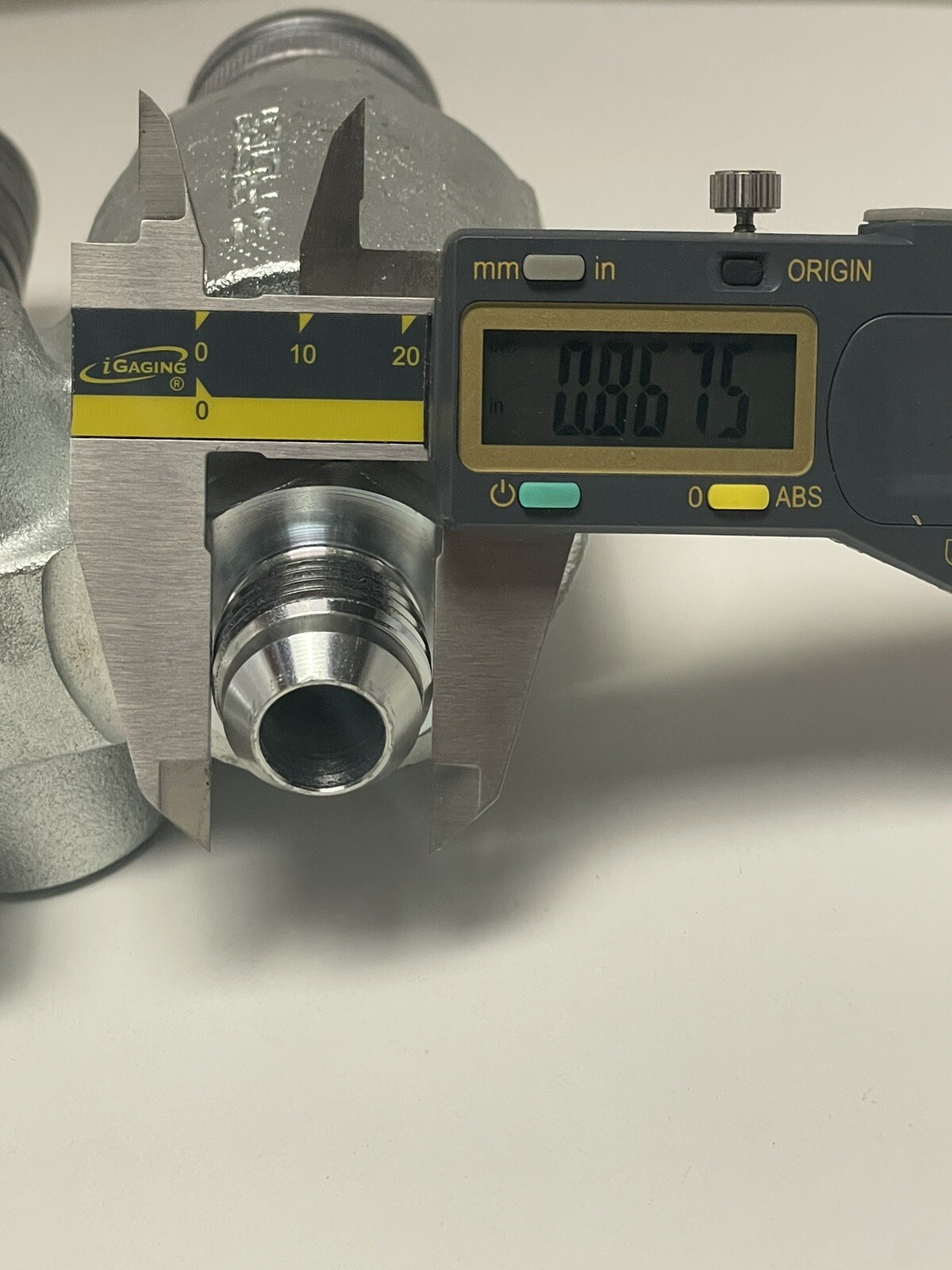 Hydraulic flat face Manifold