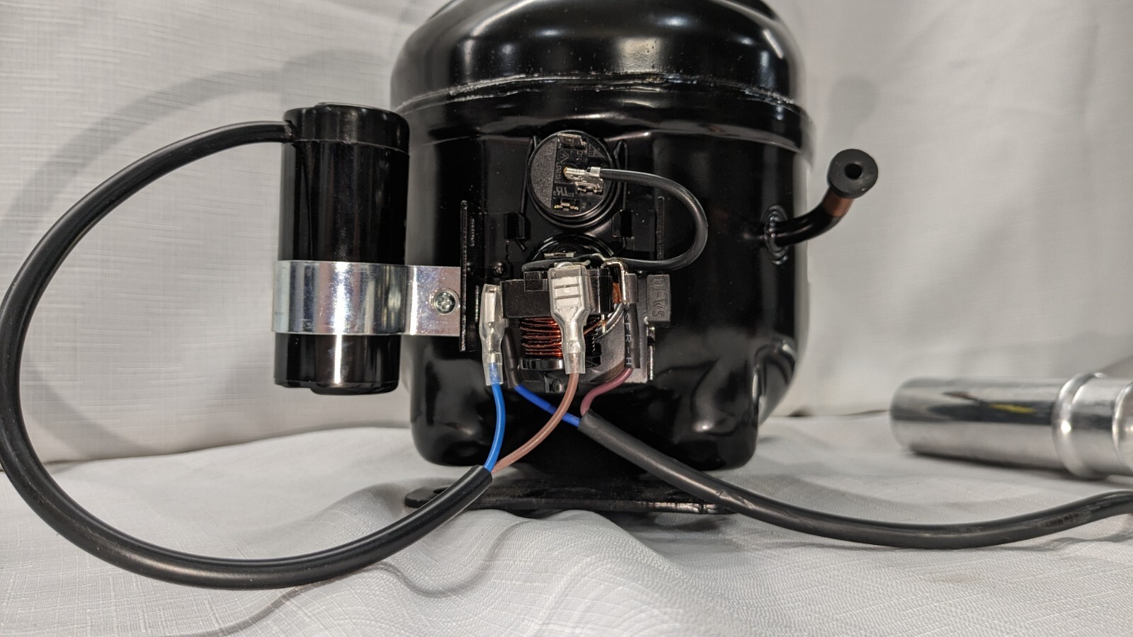 Sikelan GQR80KD 1/3hp 1945BTUs 110VAC R404a LBP / MBP Refrigeration Compressor