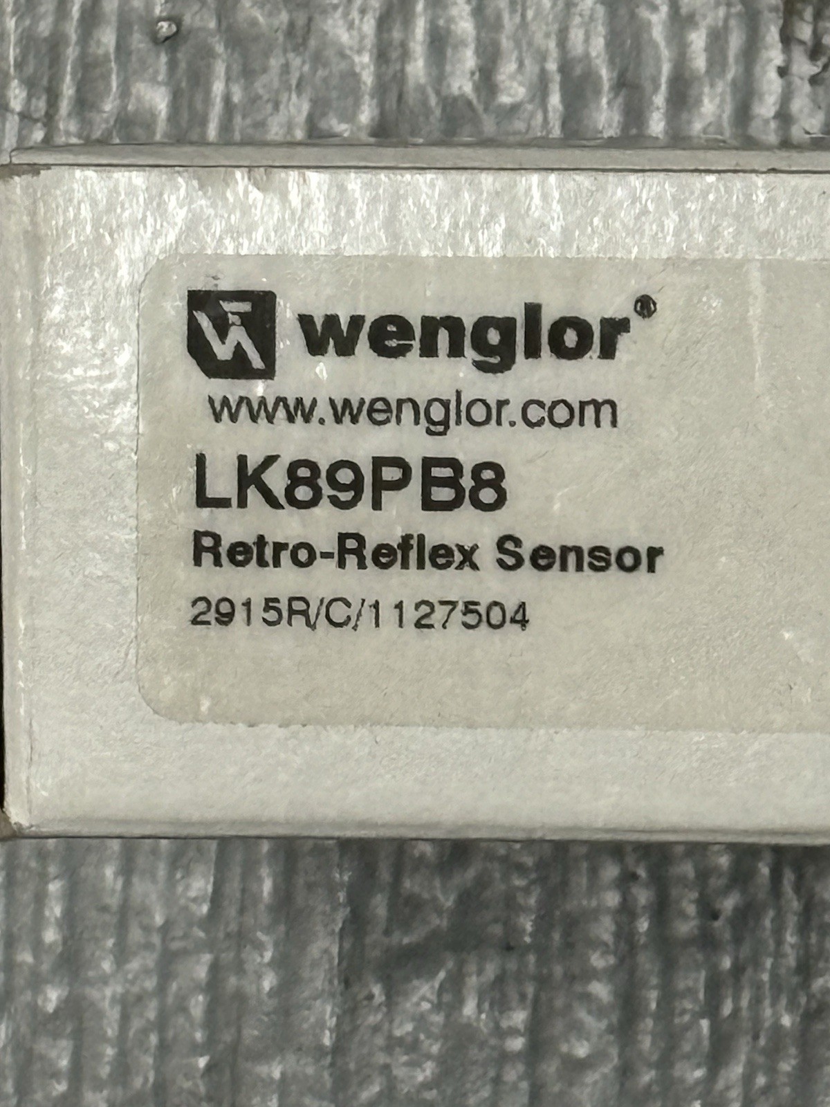 Wenglor LK89PB8 Retro-Reflex Sensor 4500mm Range 10-30VDC PNP M8 Connector NEW