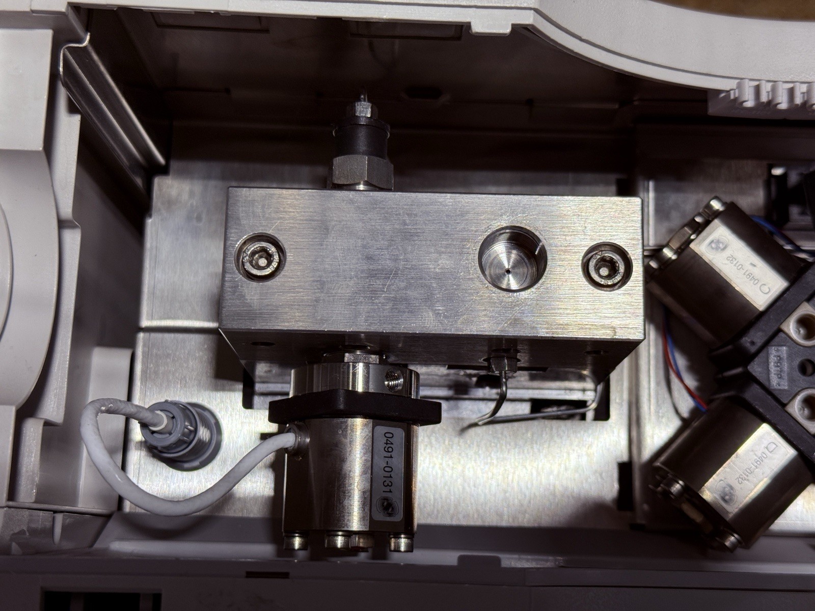 Agilent Technologies G1311A 1100 Series Quaternary Pump