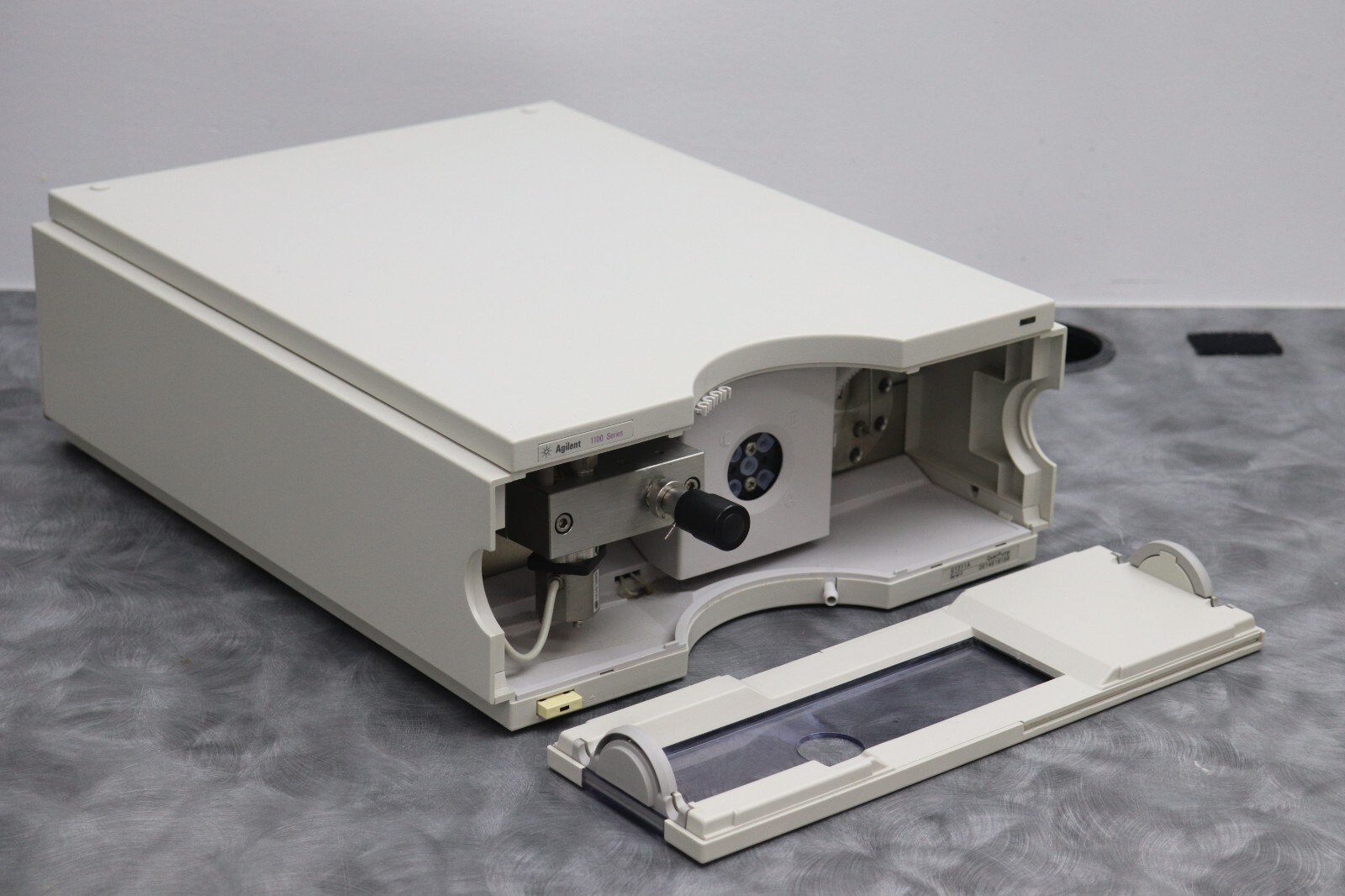 Agilent 1100 G1311A HPLC QuatPump Quaternary Pump