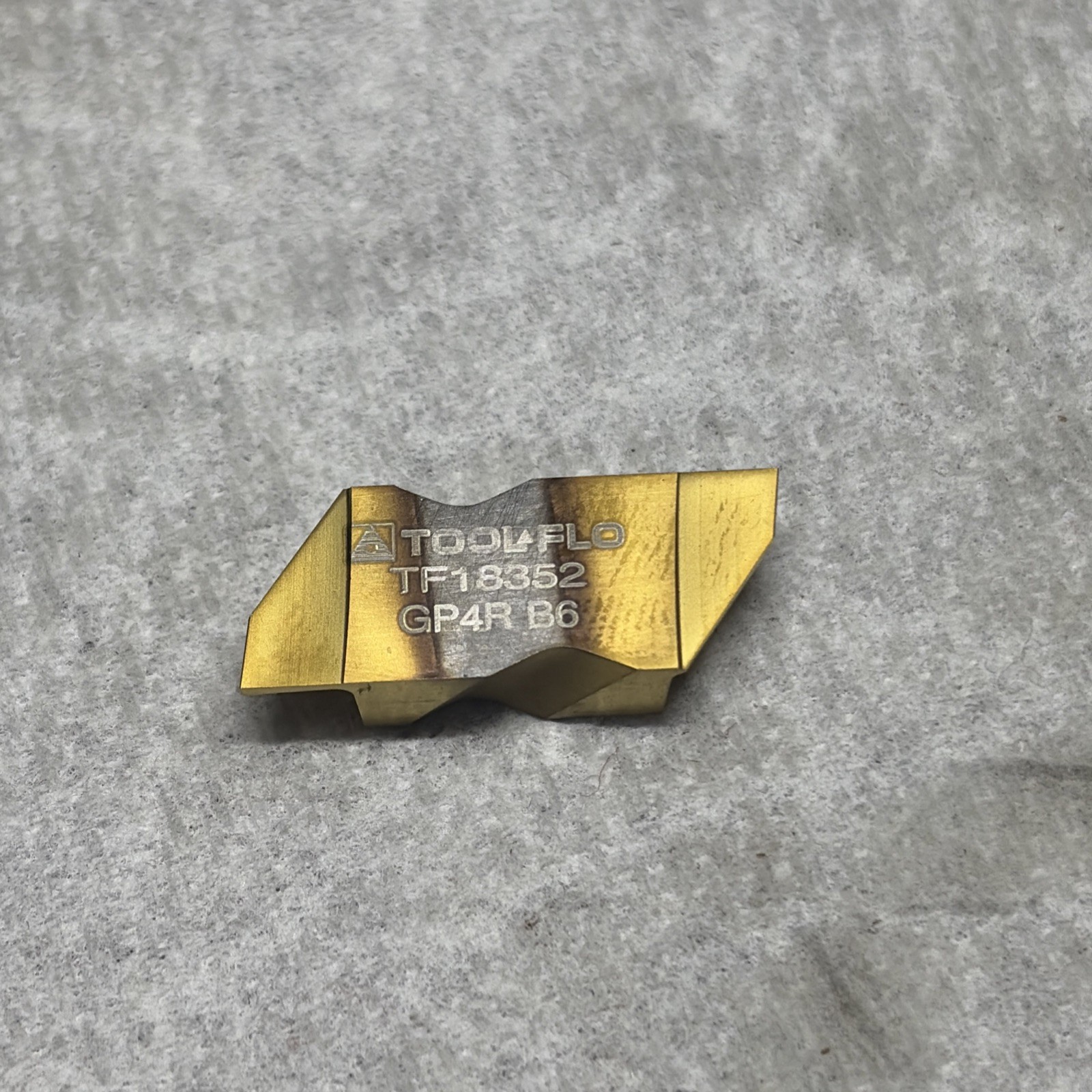 Tool Flo FLG 3031L GP4R Carbide Top-Notch Grooving Inserts (Box of 9 Inserts)