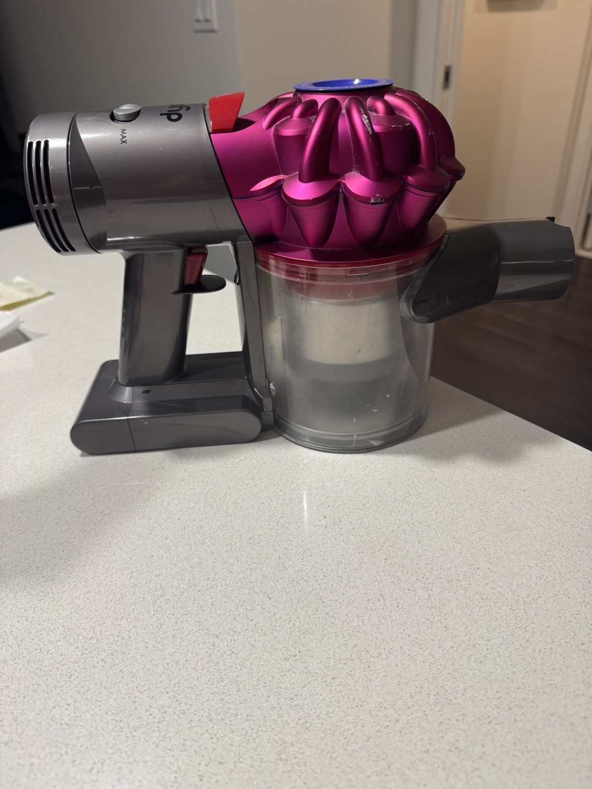 Dyson V6 Cordless Bagless Handheld Vacuum Pink/Gray Battery Powered MPN XYW.
