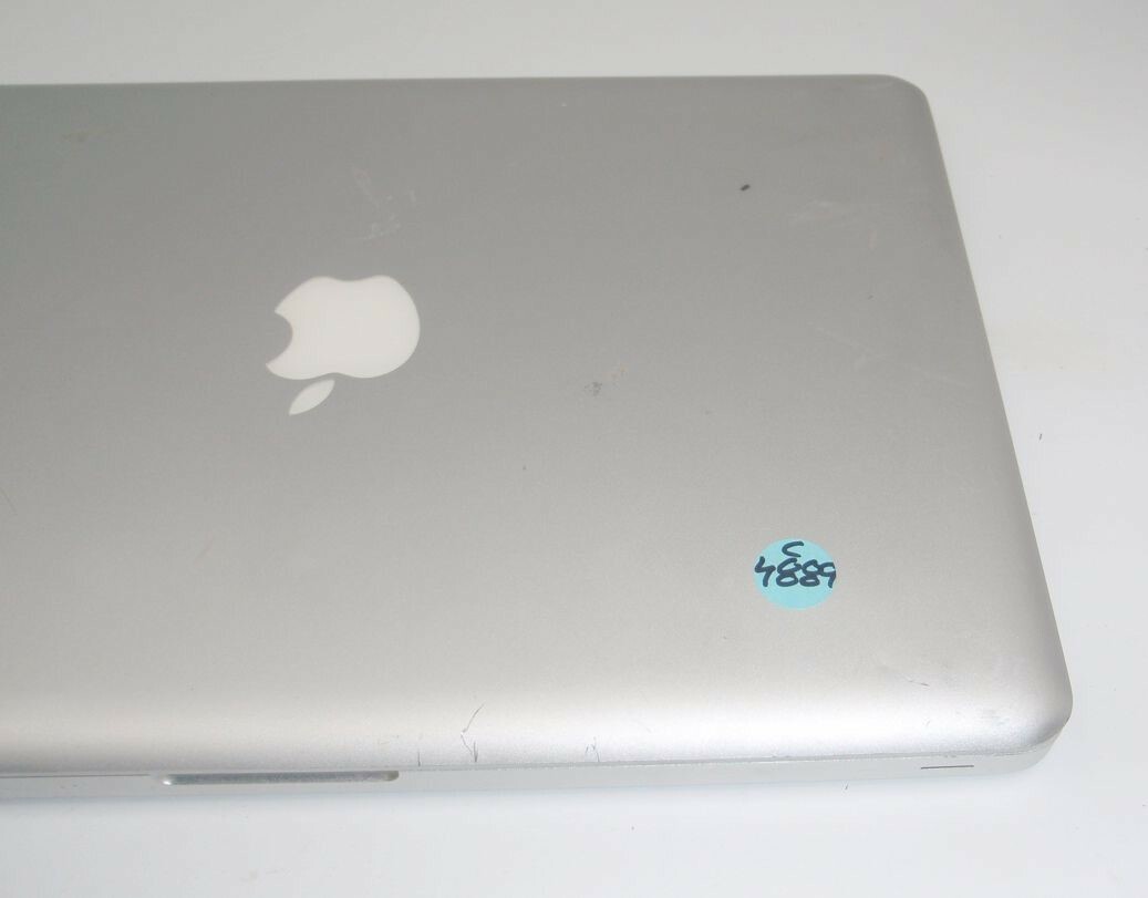 Apple MacBook
