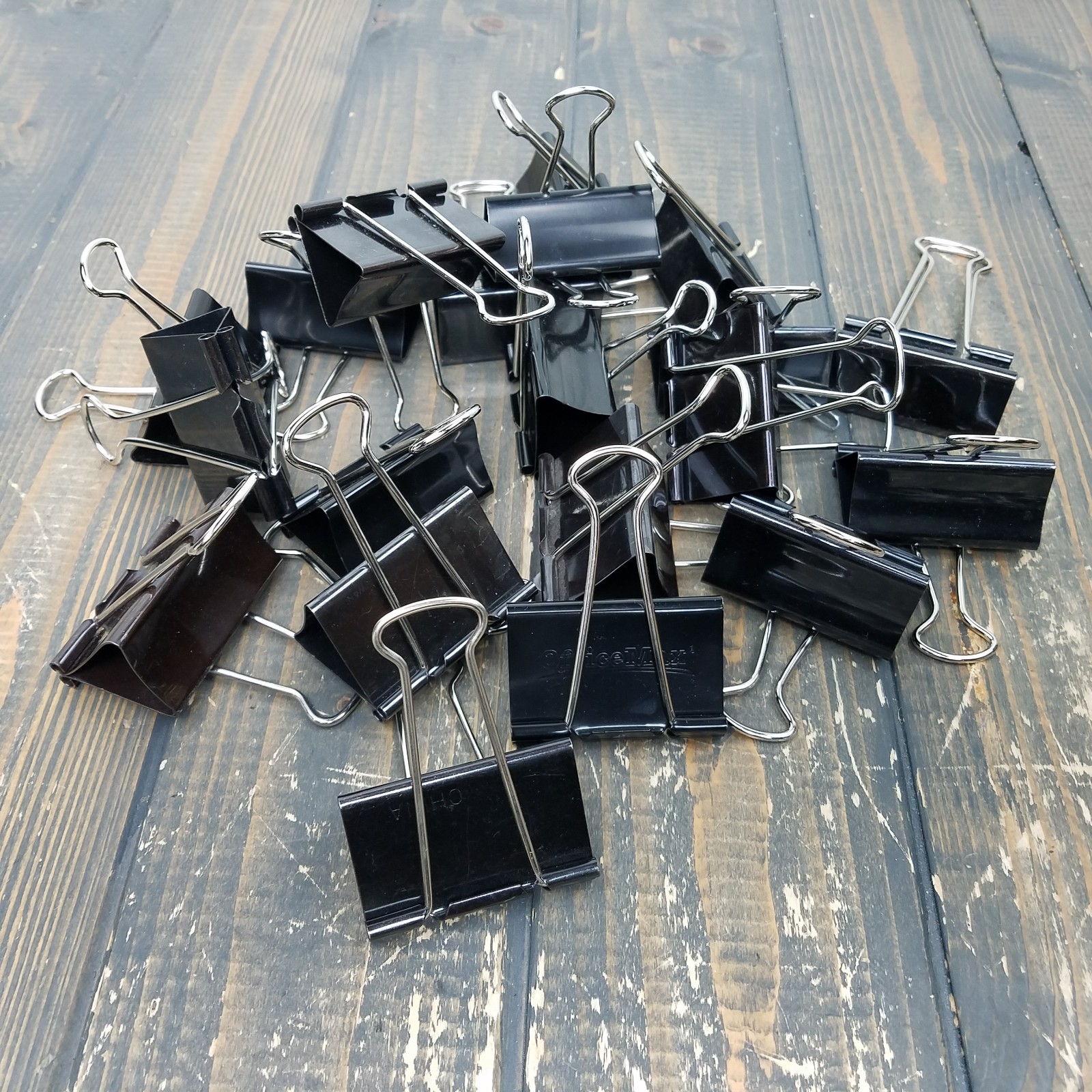 LOT of 120 Binder Clips Assorted Sizes Metal Extra Large 2″ Medium 1-1/4″ Small