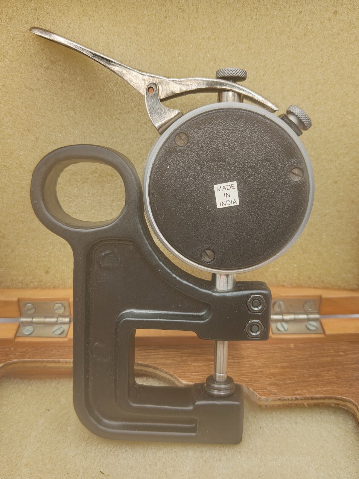 Baker Dial Thickness Gauge 0.001- 0.05 in Type J142/1 Great Condition Working
