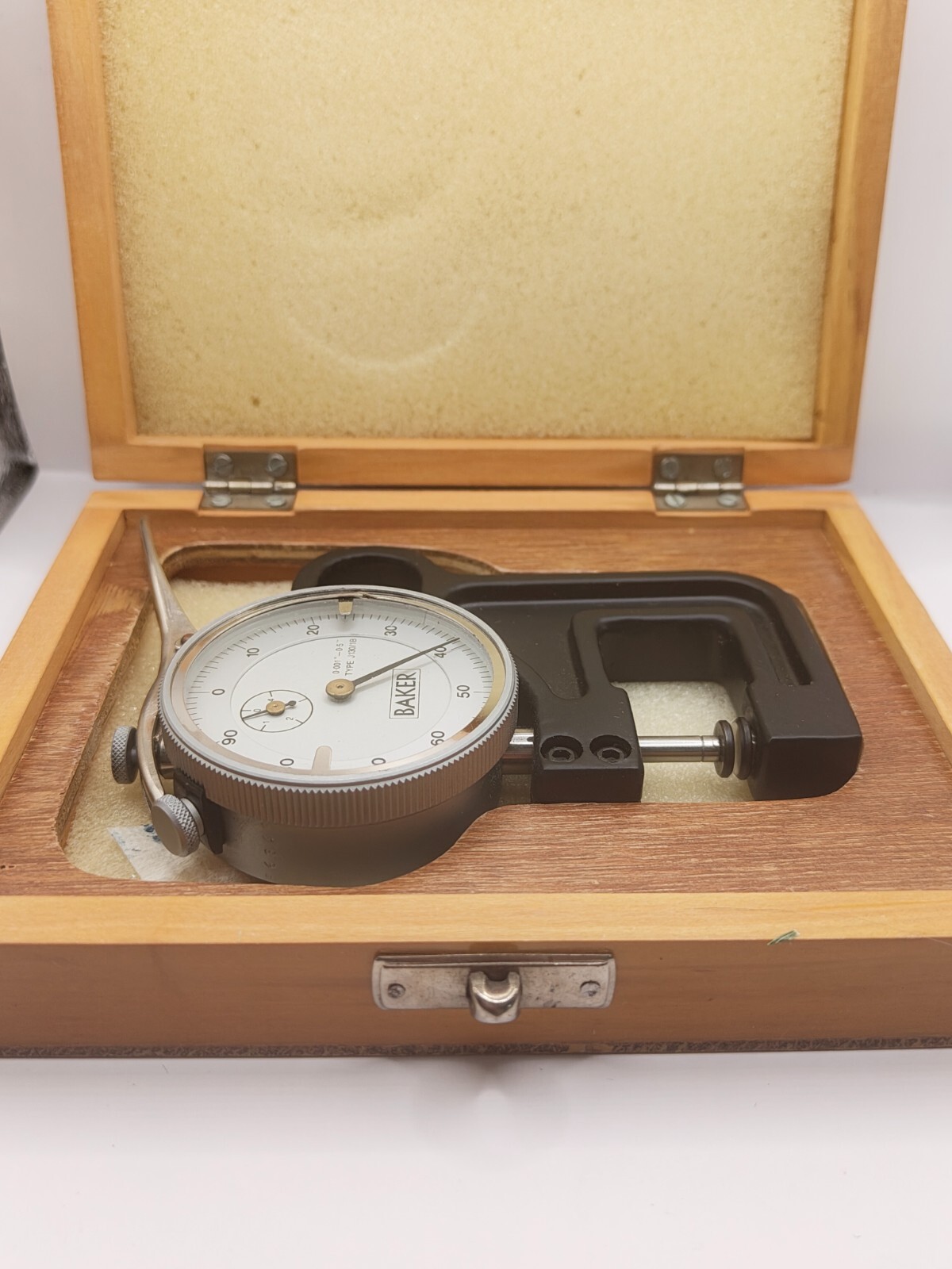 Baker Dial Thickness Gauge 0.001- 0.05 in Type J142/1 Great Condition Working