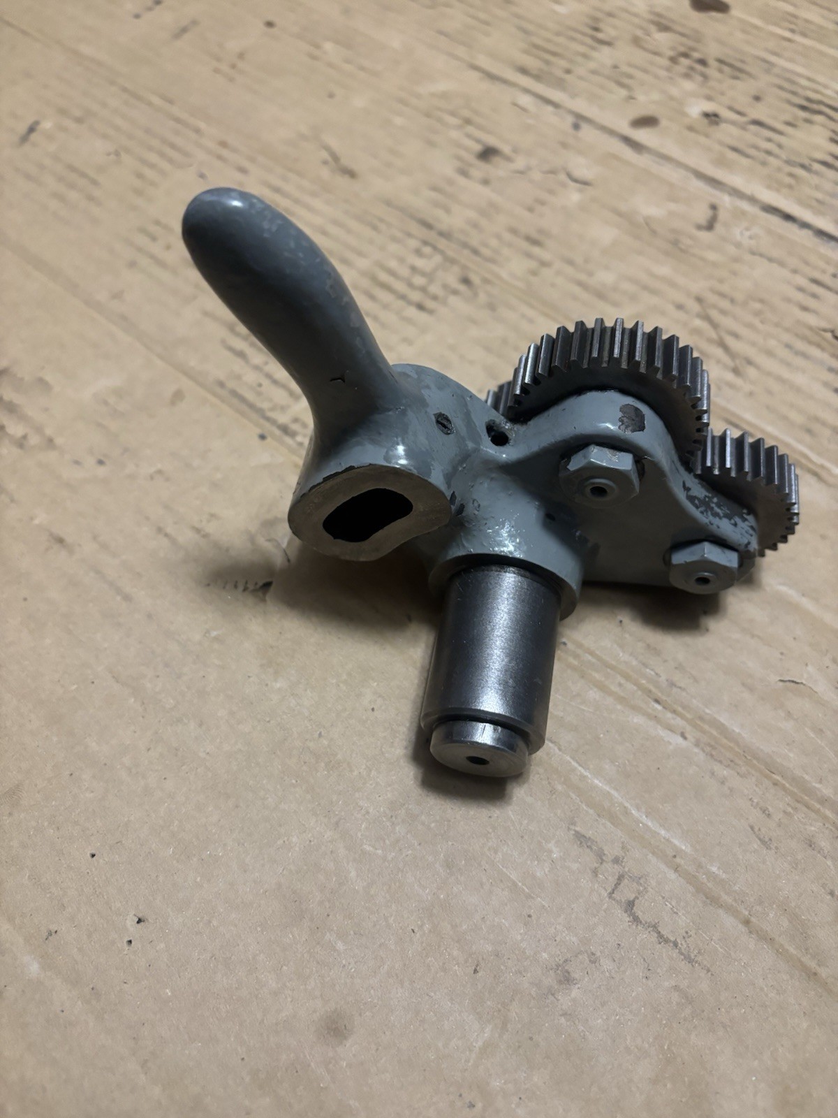 South Bend 9″ Forward Reverse Lever With Gears, Lathe, Machine shop