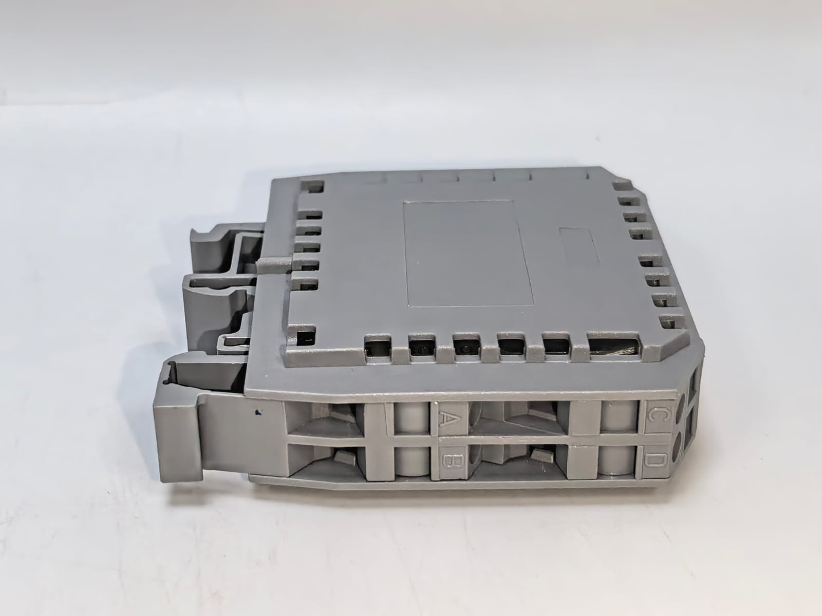LOT 2 PCS ENTRELEC 001022805 RB122A-135VAC-DC TERMINAL BLOCK ABB 1SNA010228R0500